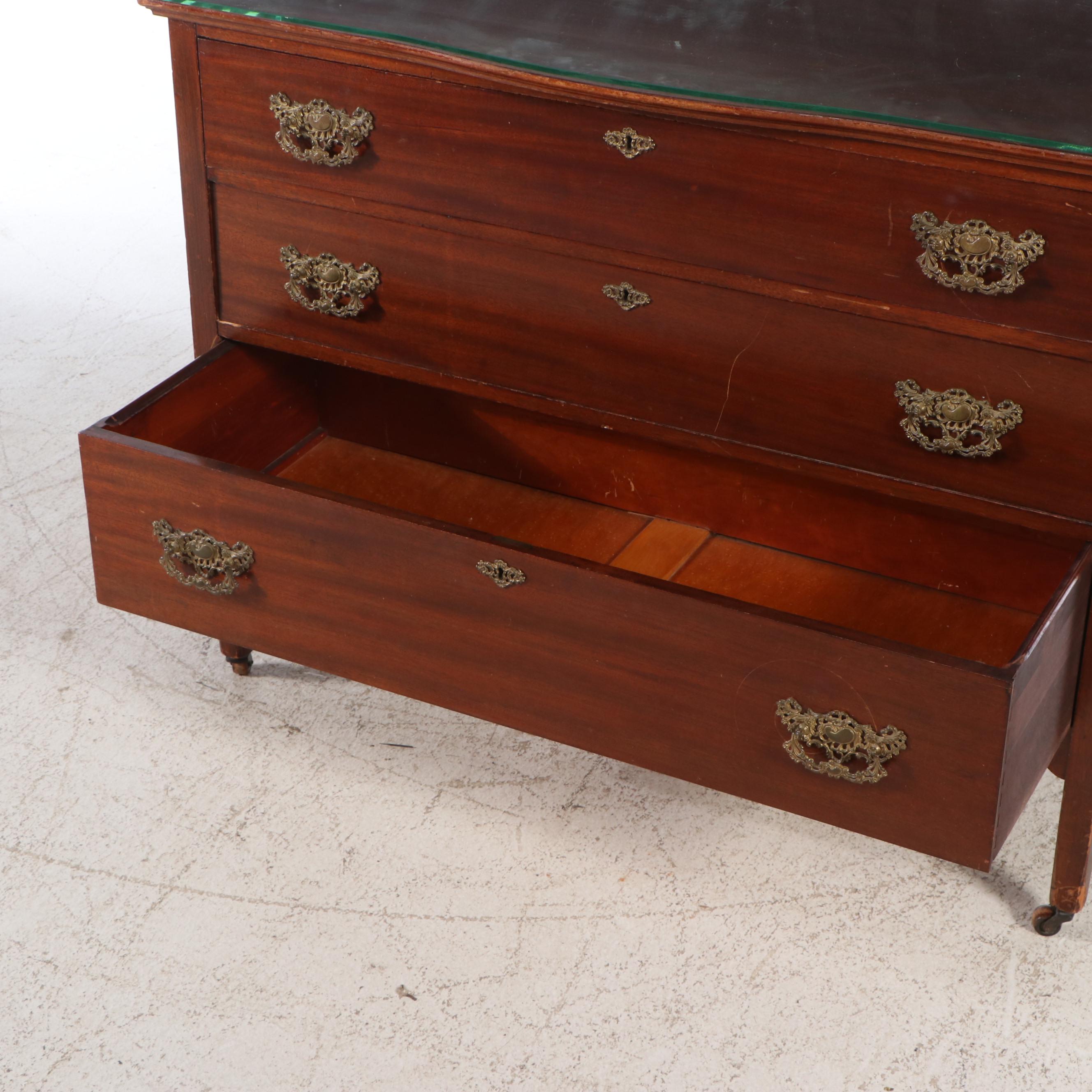 Federal Style Mahogany Finish Dresser, Early to Mid-20th Century