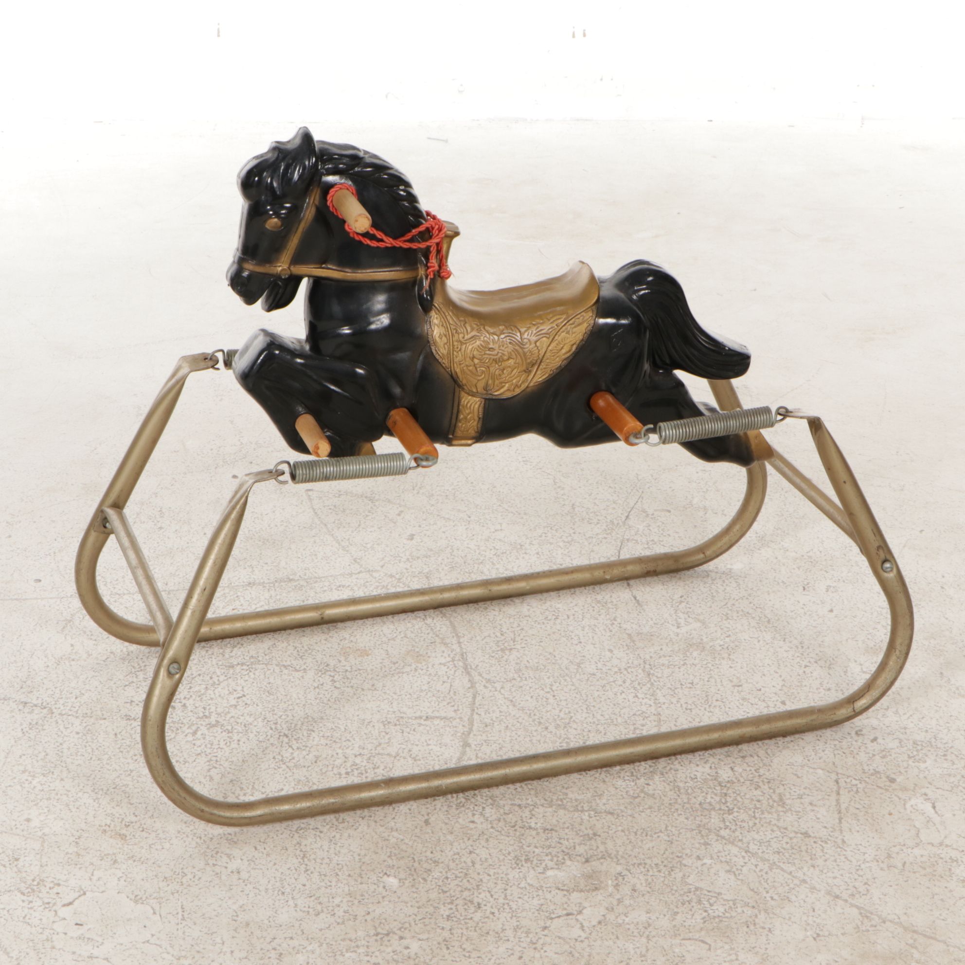 Knickerbocker "Ride On" Plush Horse and Plastic Hobby Horse