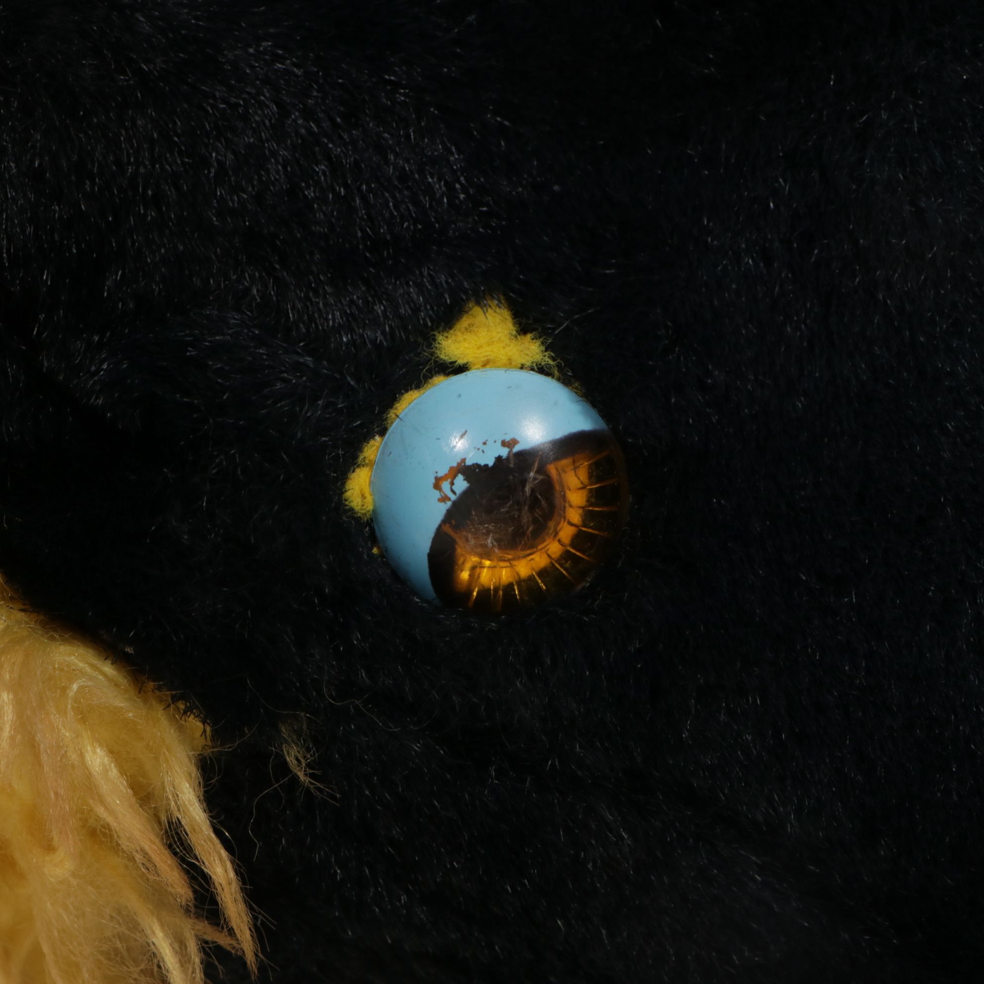 Knickerbocker "Ride On" Plush Horse and Plastic Hobby Horse