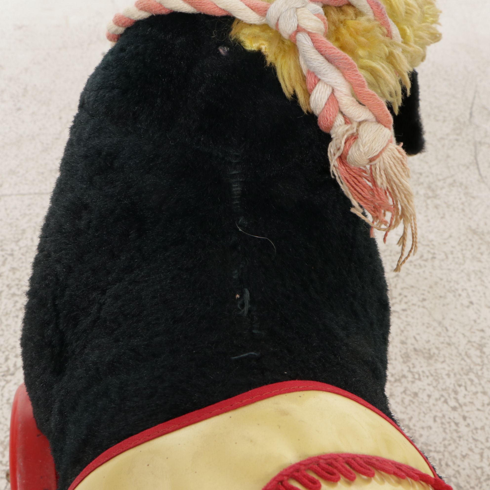 Knickerbocker "Ride On" Plush Horse and Plastic Hobby Horse