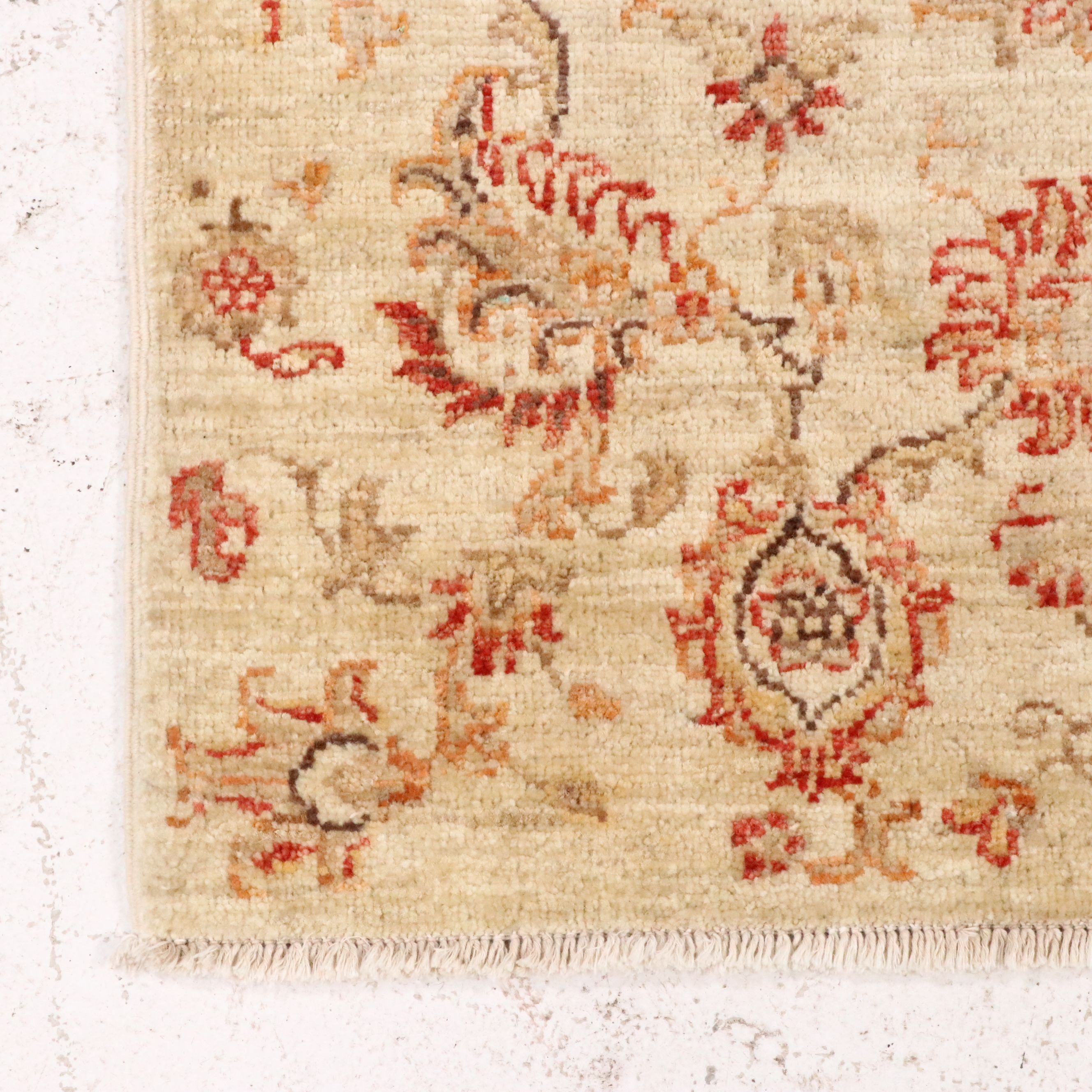 2'9 x 4'1 Hand-Knotted Indian Agra Accent Rug