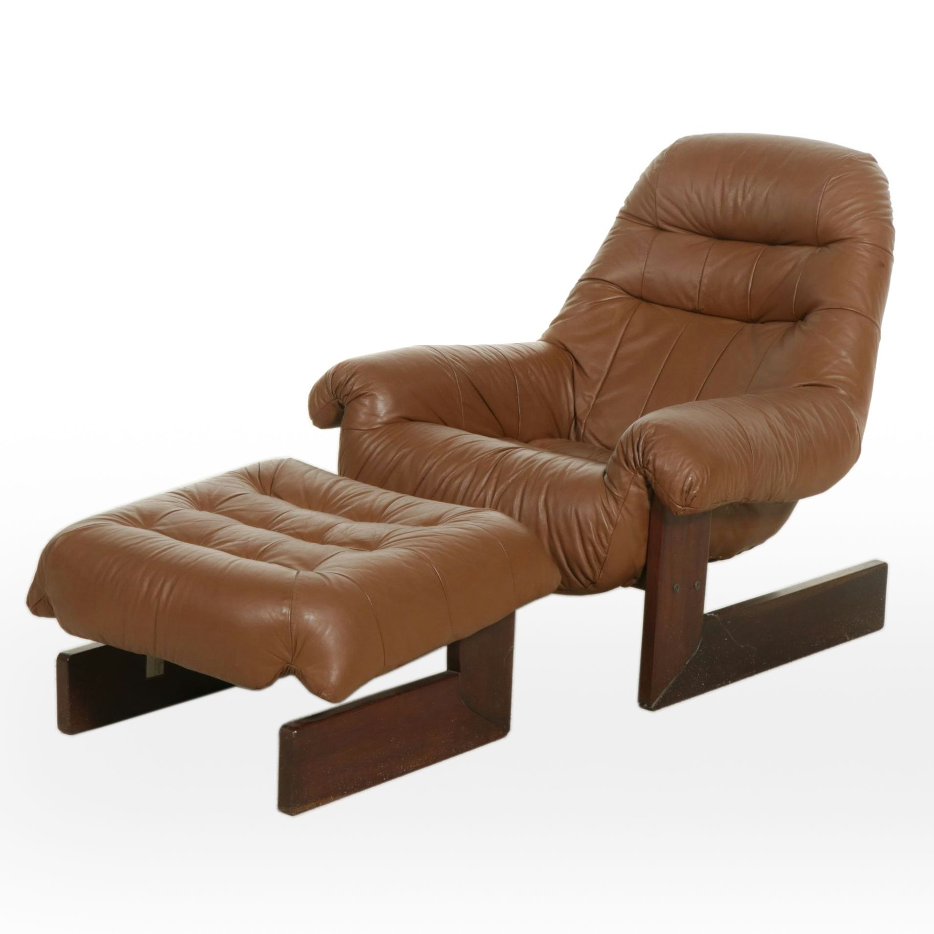 Moveis Corazza Mid Century Modern Brazilian Rosewood and Leather Lounge Chair