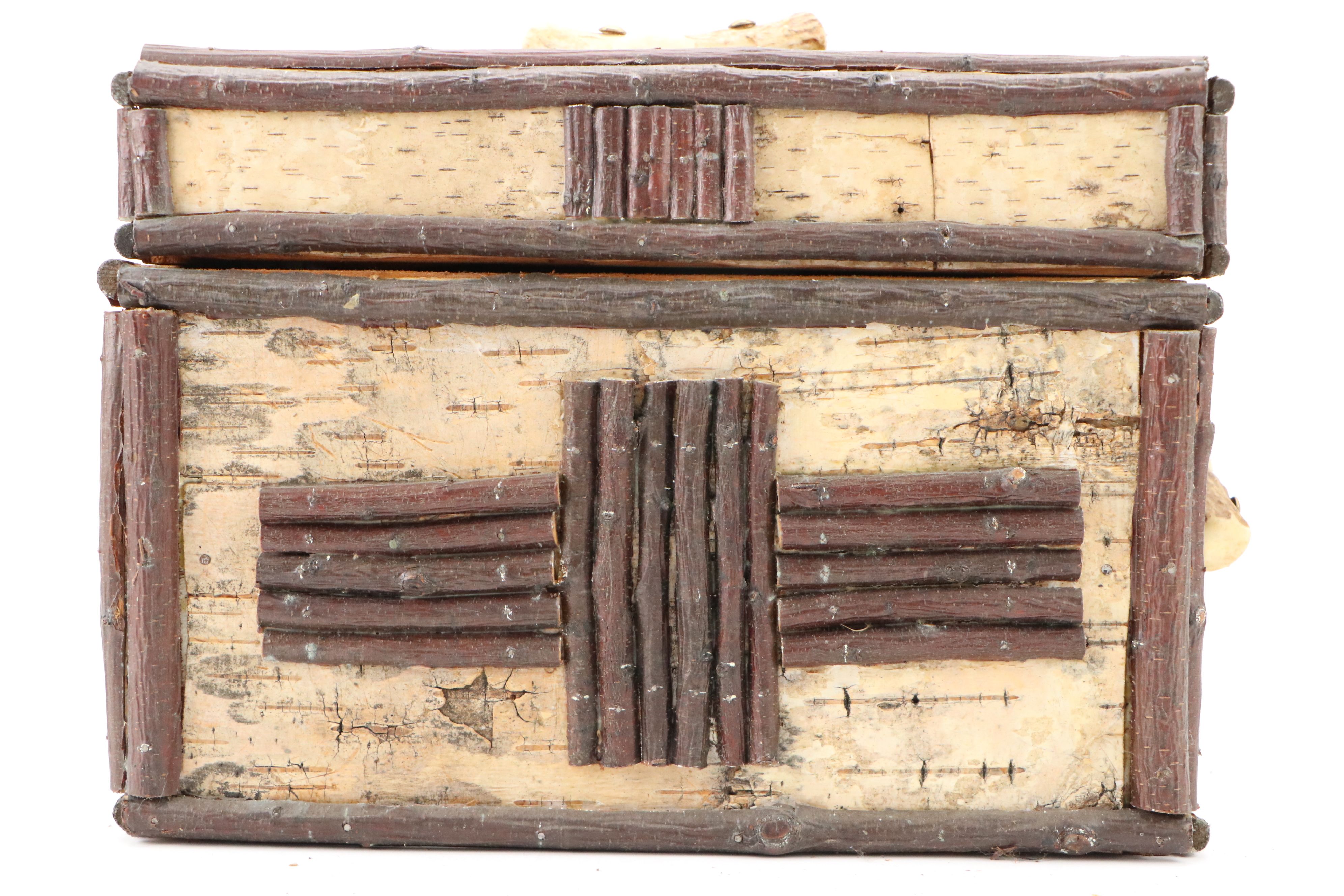 Robert Beaven Folk Art Antlers and Birch Veneer Wooden Box