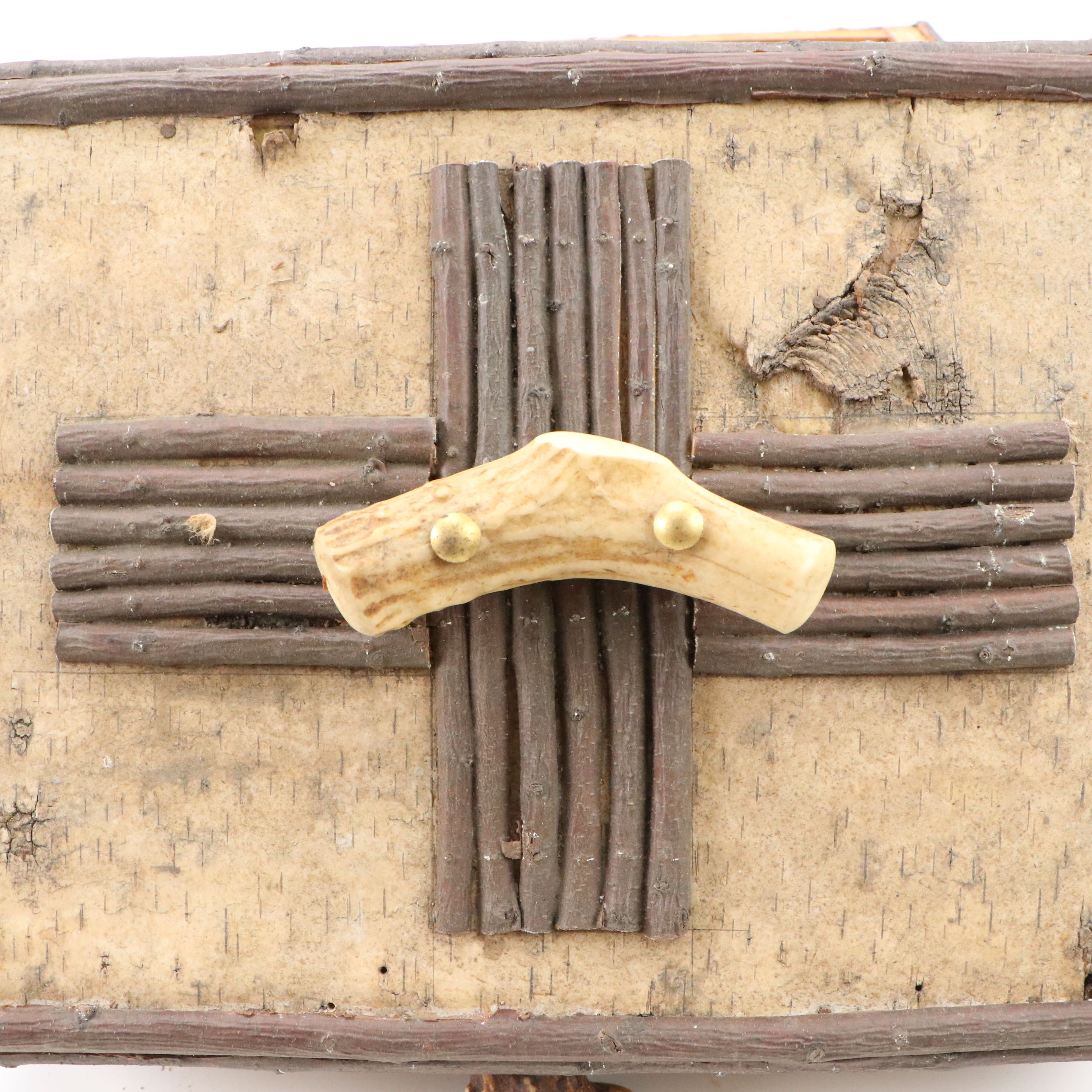 Robert Beaven Folk Art Antlers and Birch Veneer Wooden Box