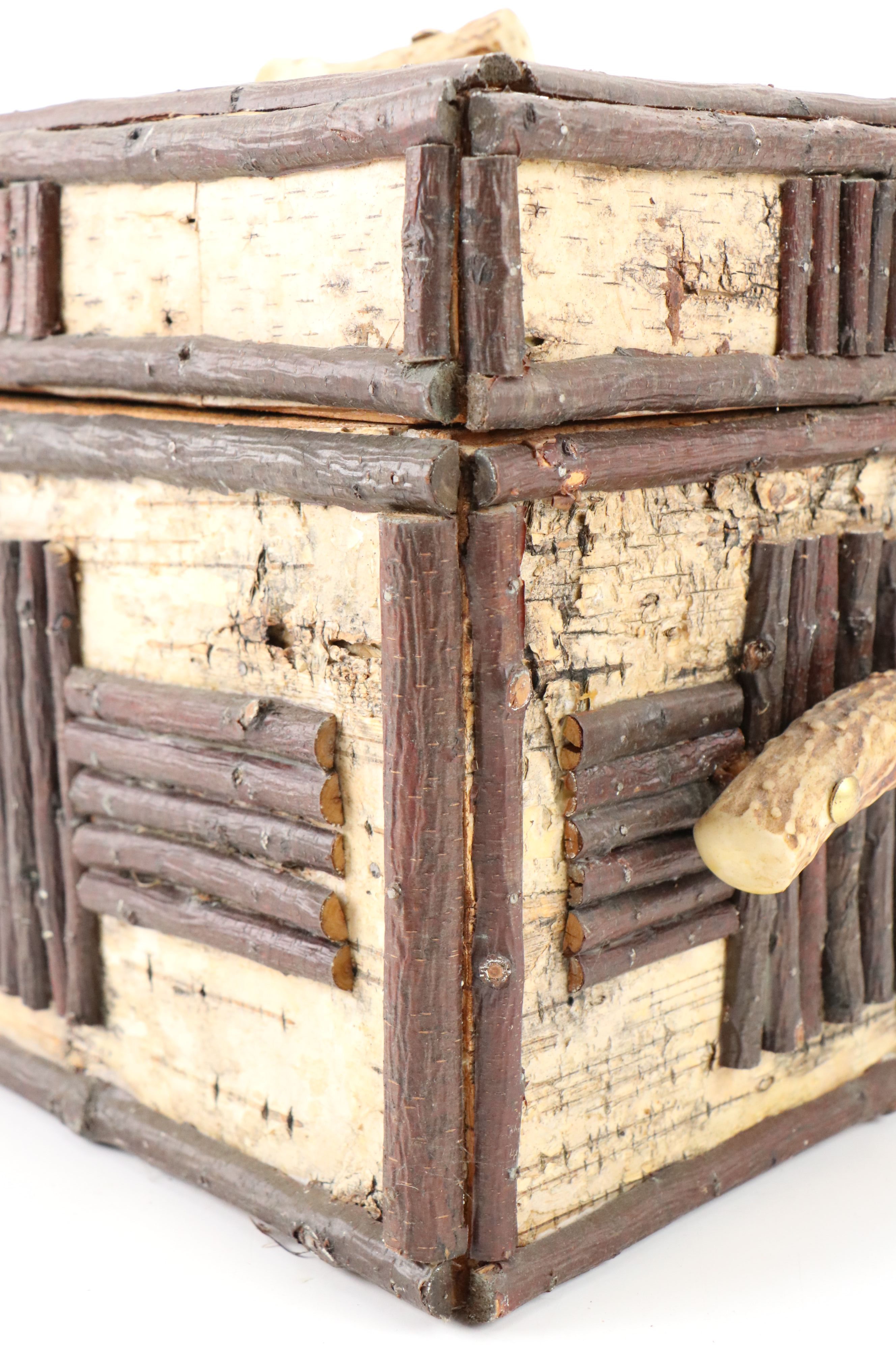 Robert Beaven Folk Art Antlers and Birch Veneer Wooden Box