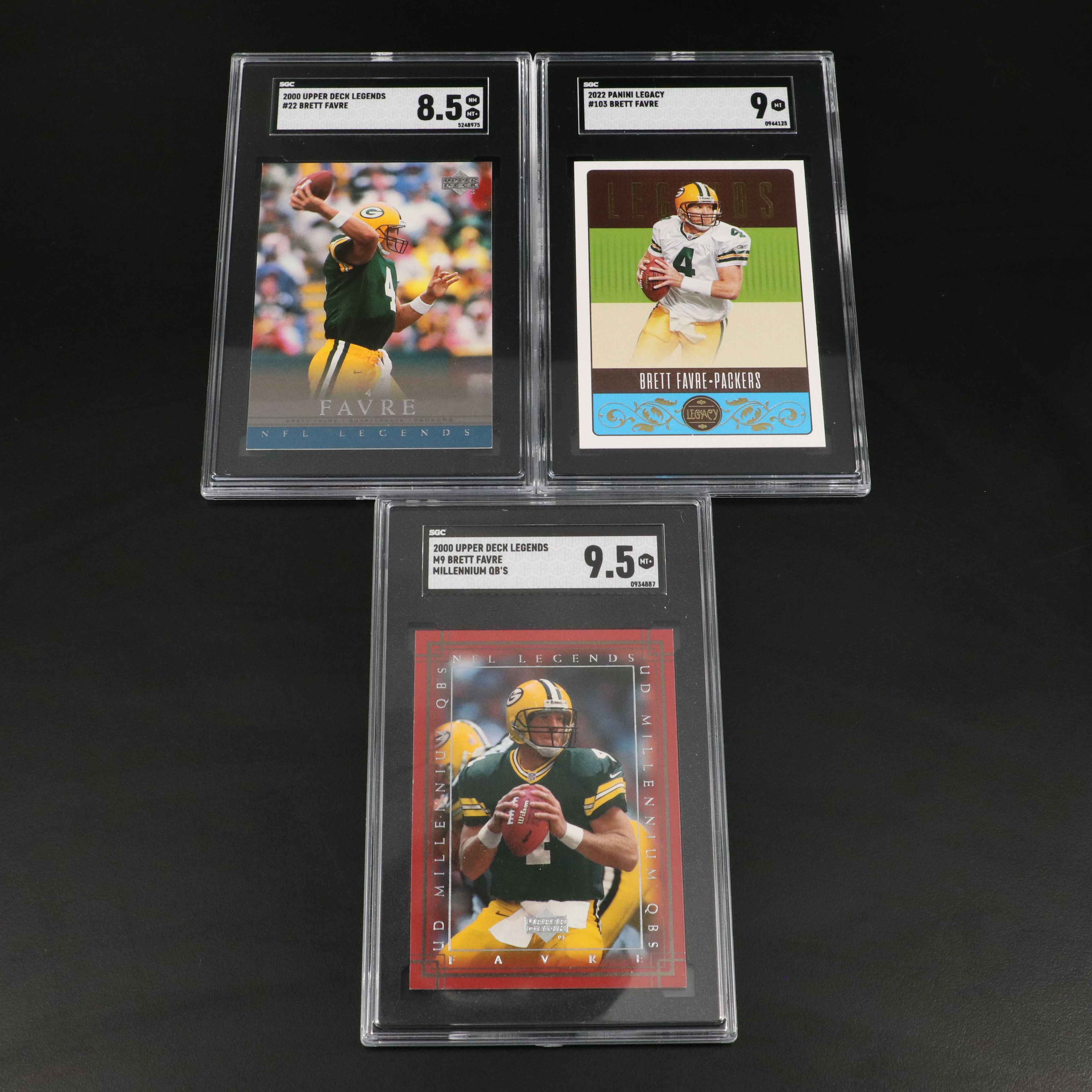 Brett Favre SGC Graded Green Bay Packers Football Cards, 2000-2022