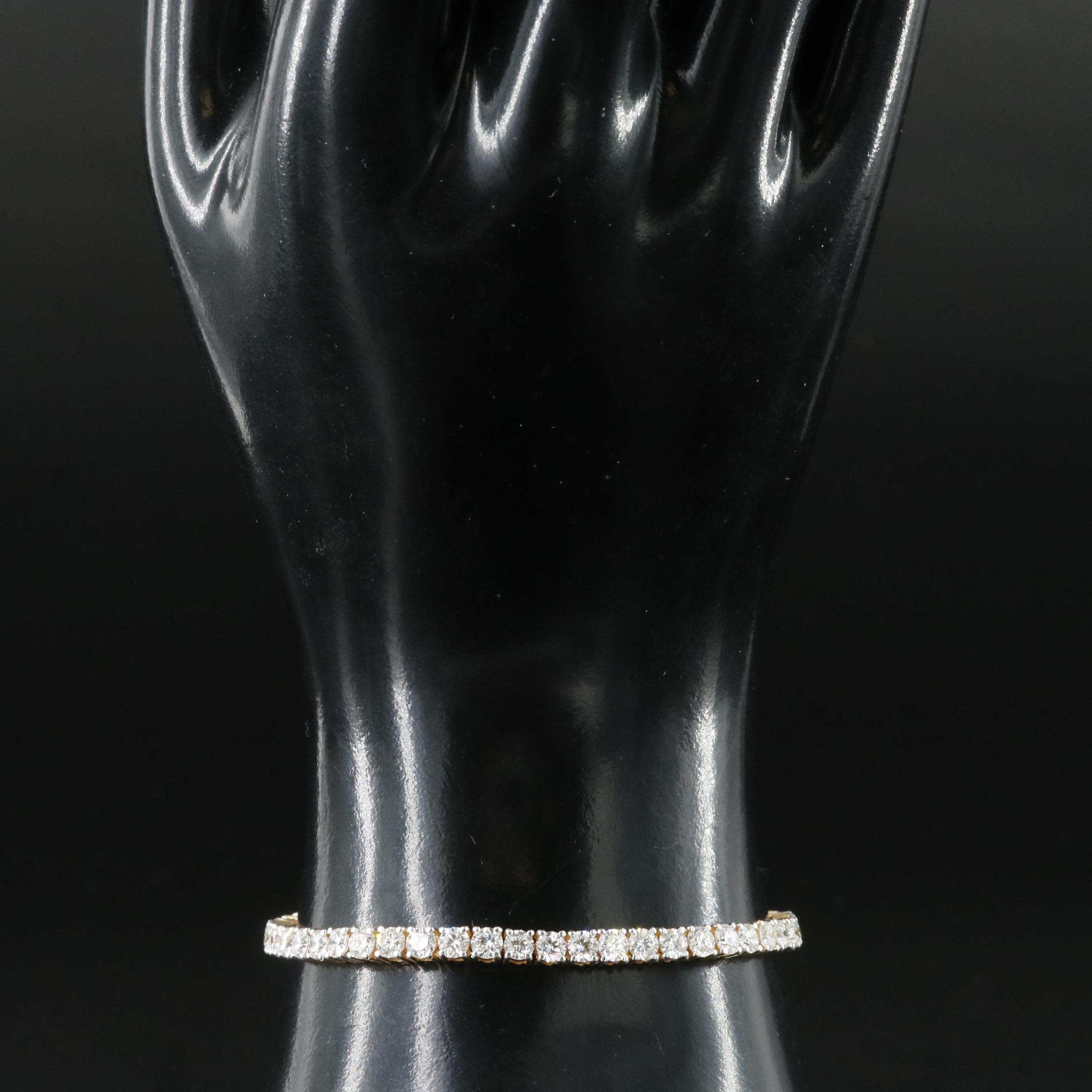 18K 6.24 CTW Diamond Line Bracelet