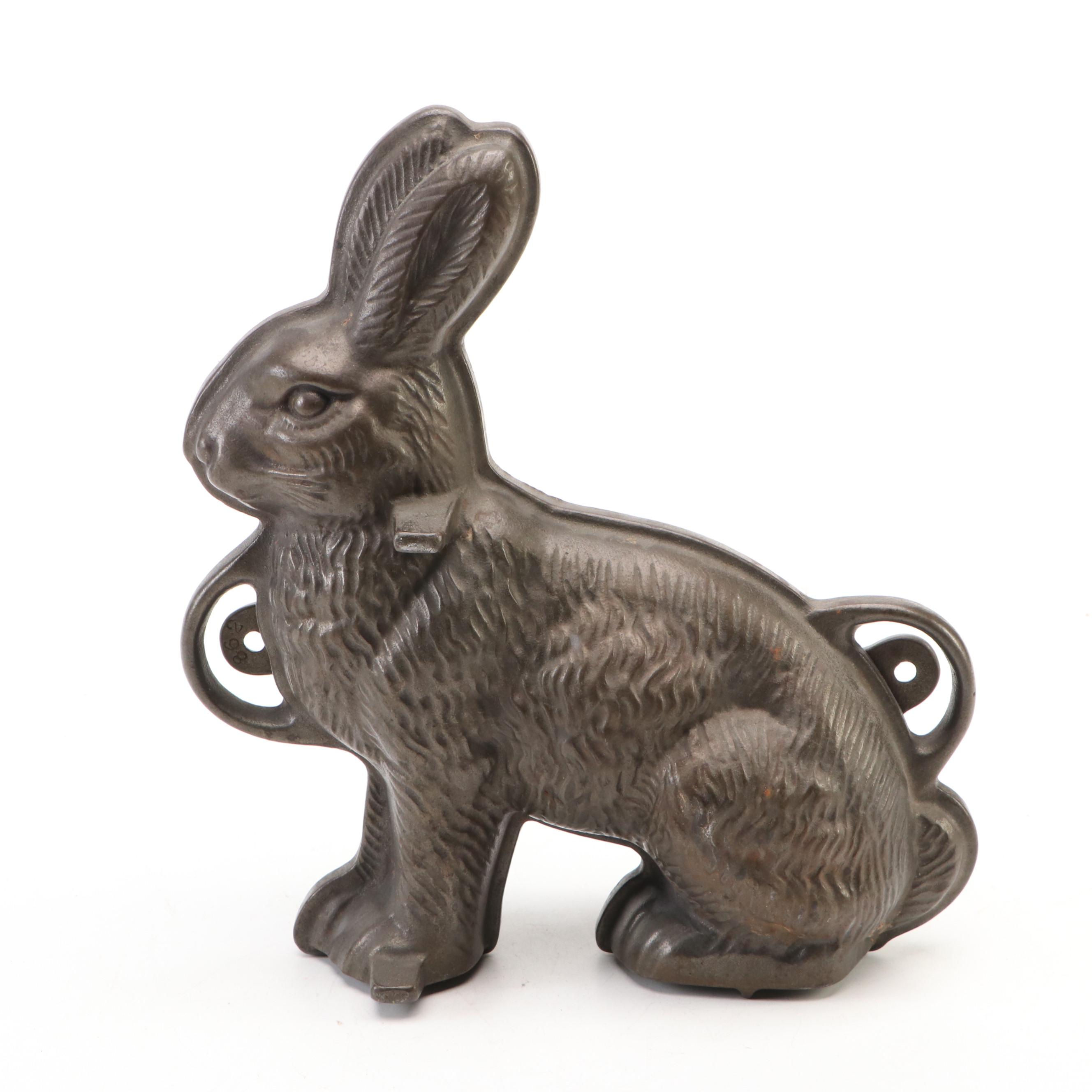 Griswold Cast Iron Rabbit Mold, 20th Century