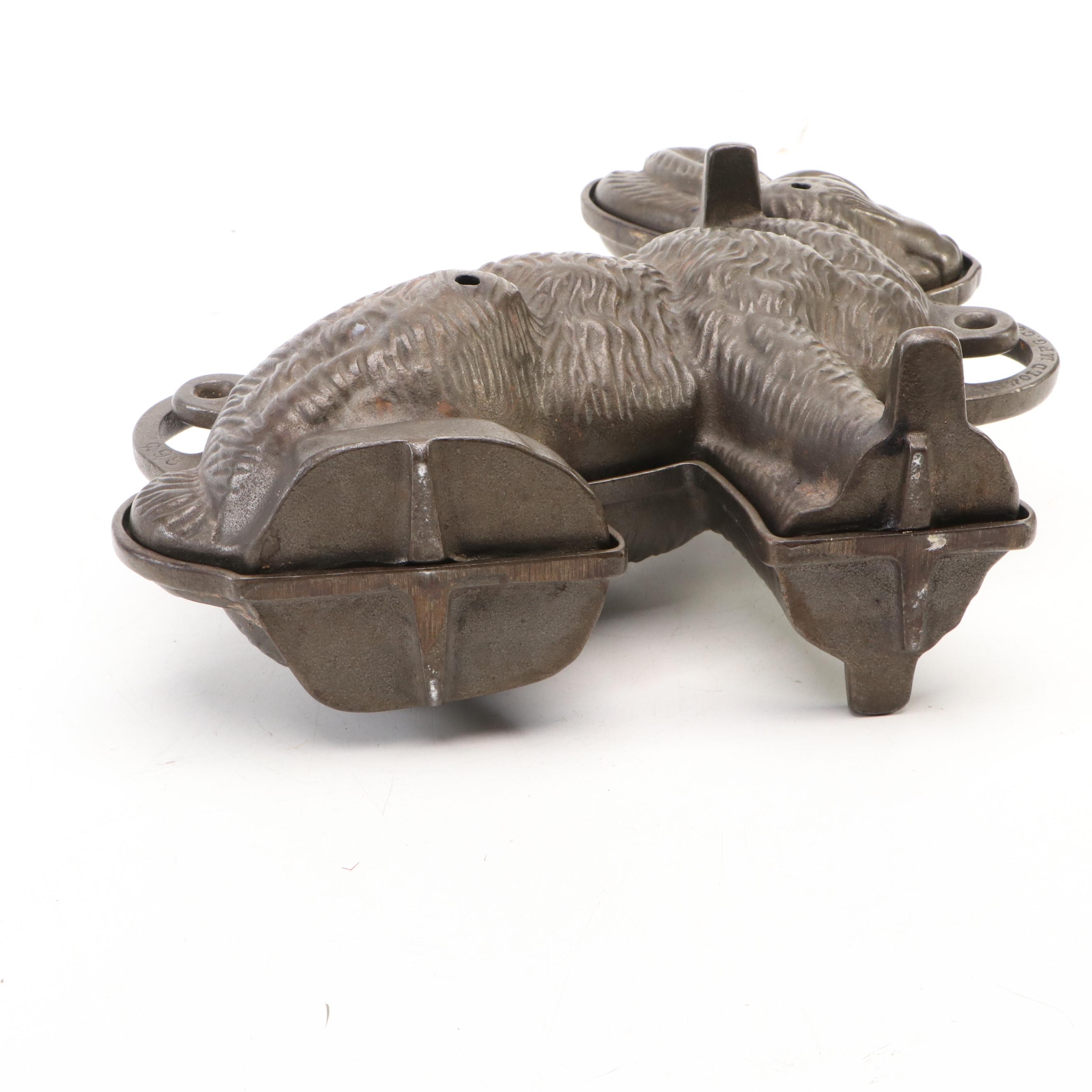 Griswold Cast Iron Rabbit Mold, 20th Century