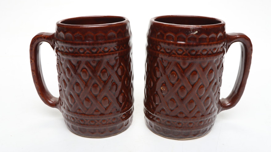 Nelson McCoy Pottery with Hull Brownware Tankards and Pitcher | EBTH