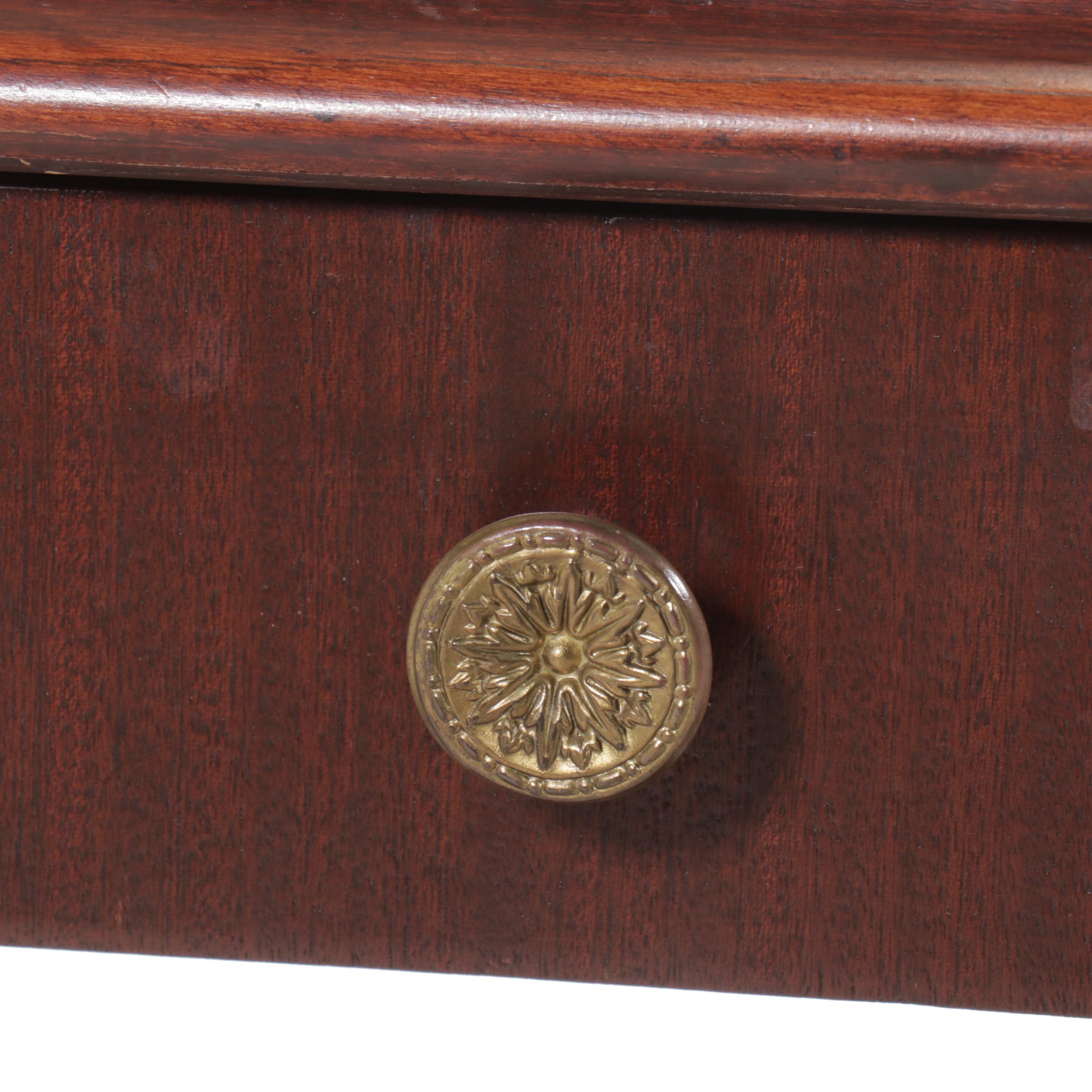 Sheraton Style Single-Drawer Walnut Nightstand