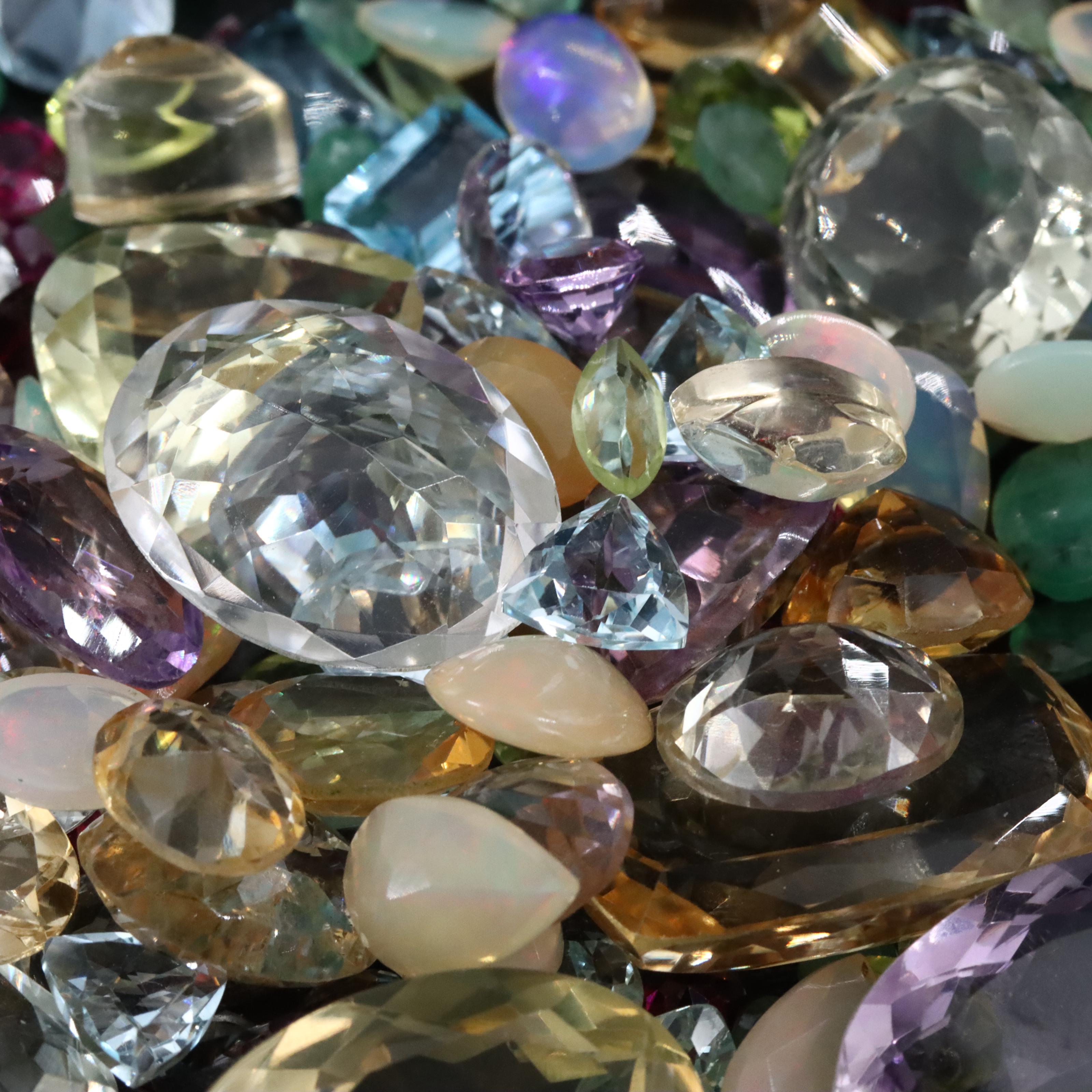 Loose 191.20 CTW Mixed Gemstone Lot with Blue Topaz, Citrine and Prasiolite