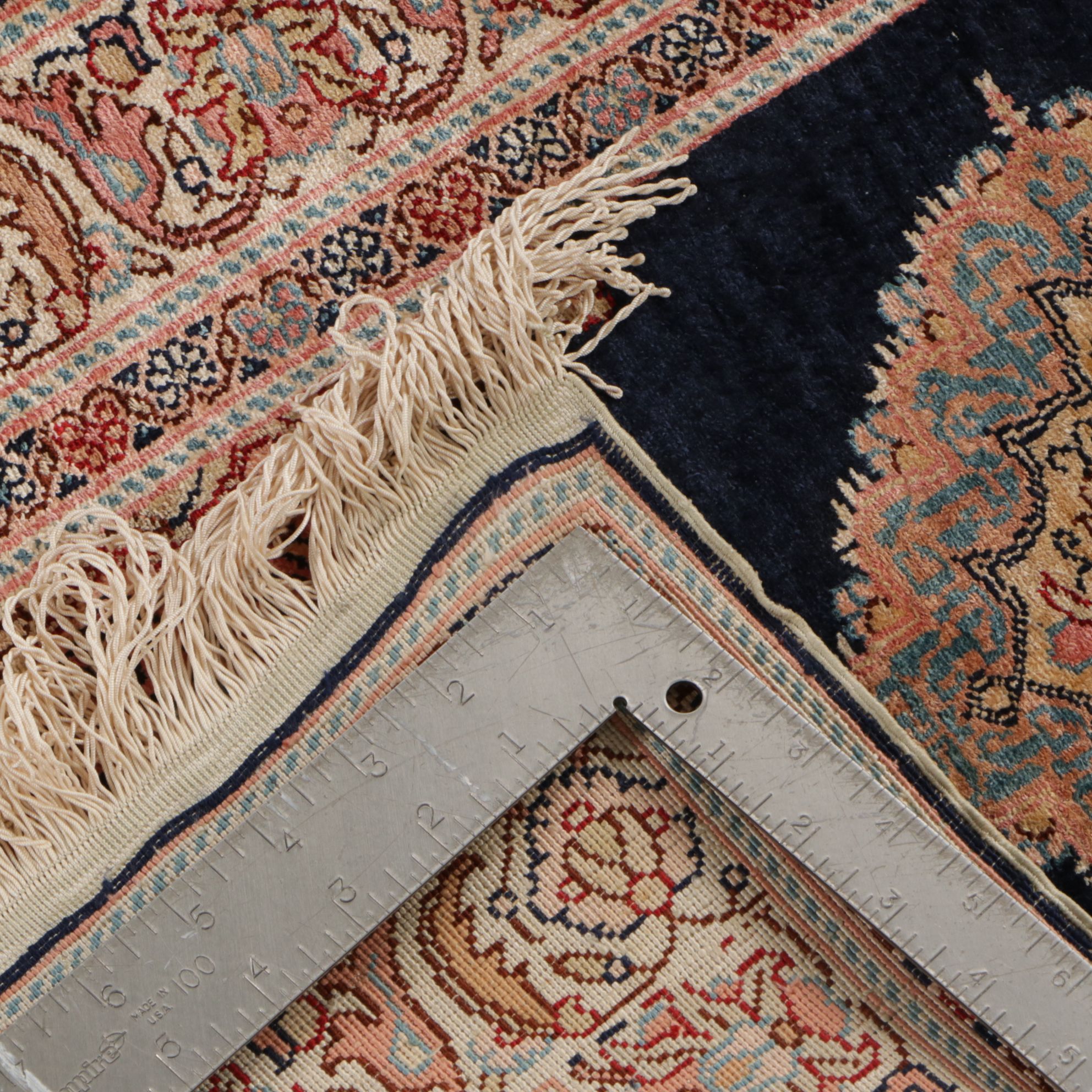 1'11 x 3'1 Hand-Knotted Turkish Kayseri Silk Accent Rug