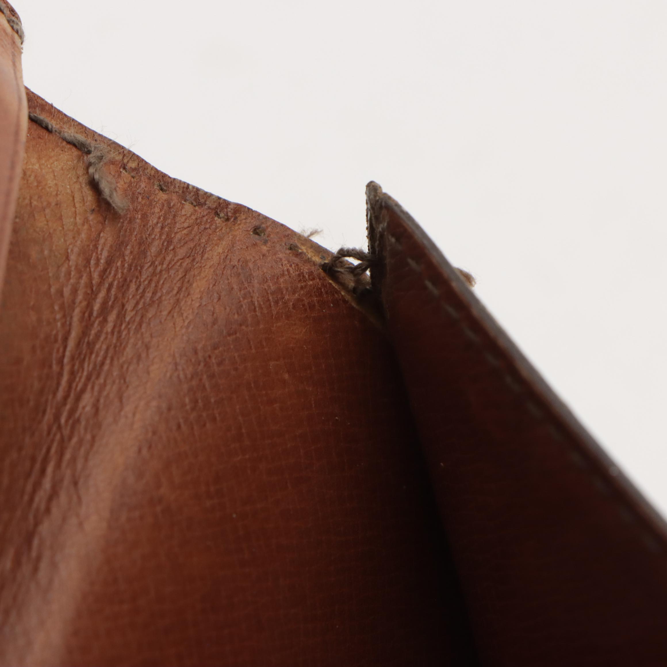 Louis Vuitton Porte-Chéquier Cartes Crédit in Monogram Canvas