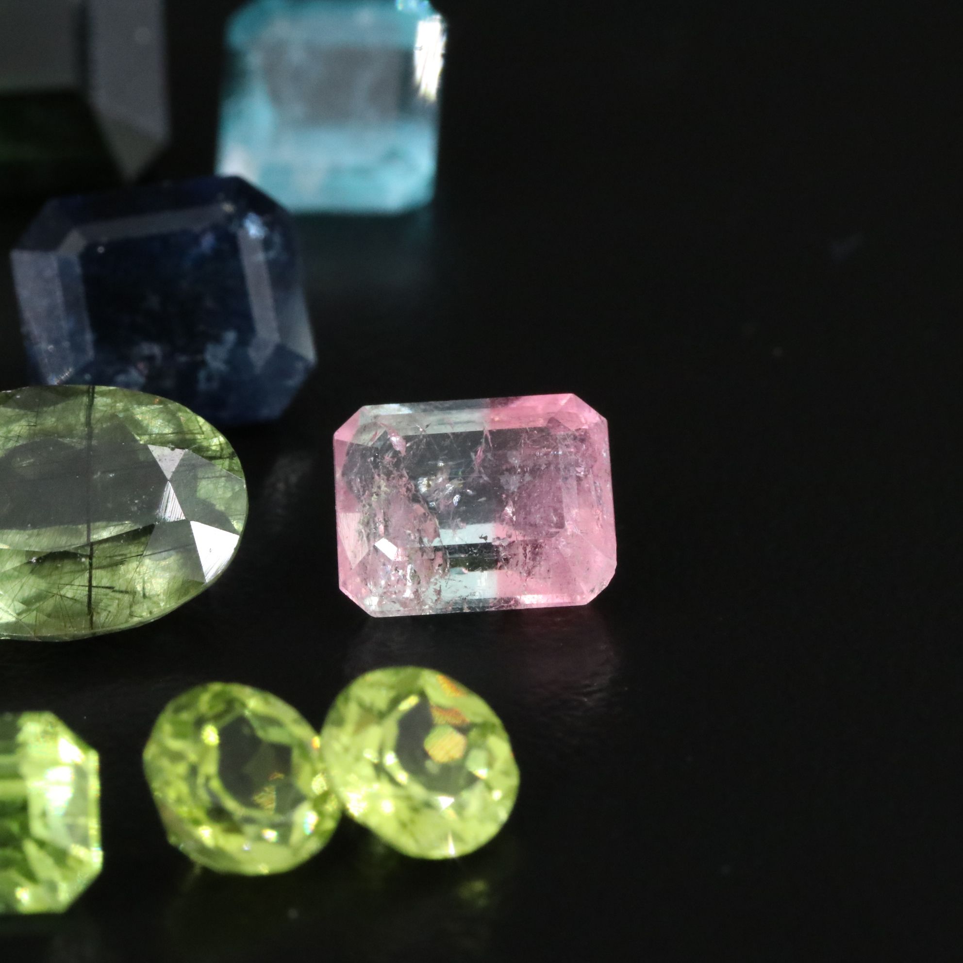 Loose 45.32 CTW Gemstone Lot Including Tourmaline, Peridot and Aquamarine