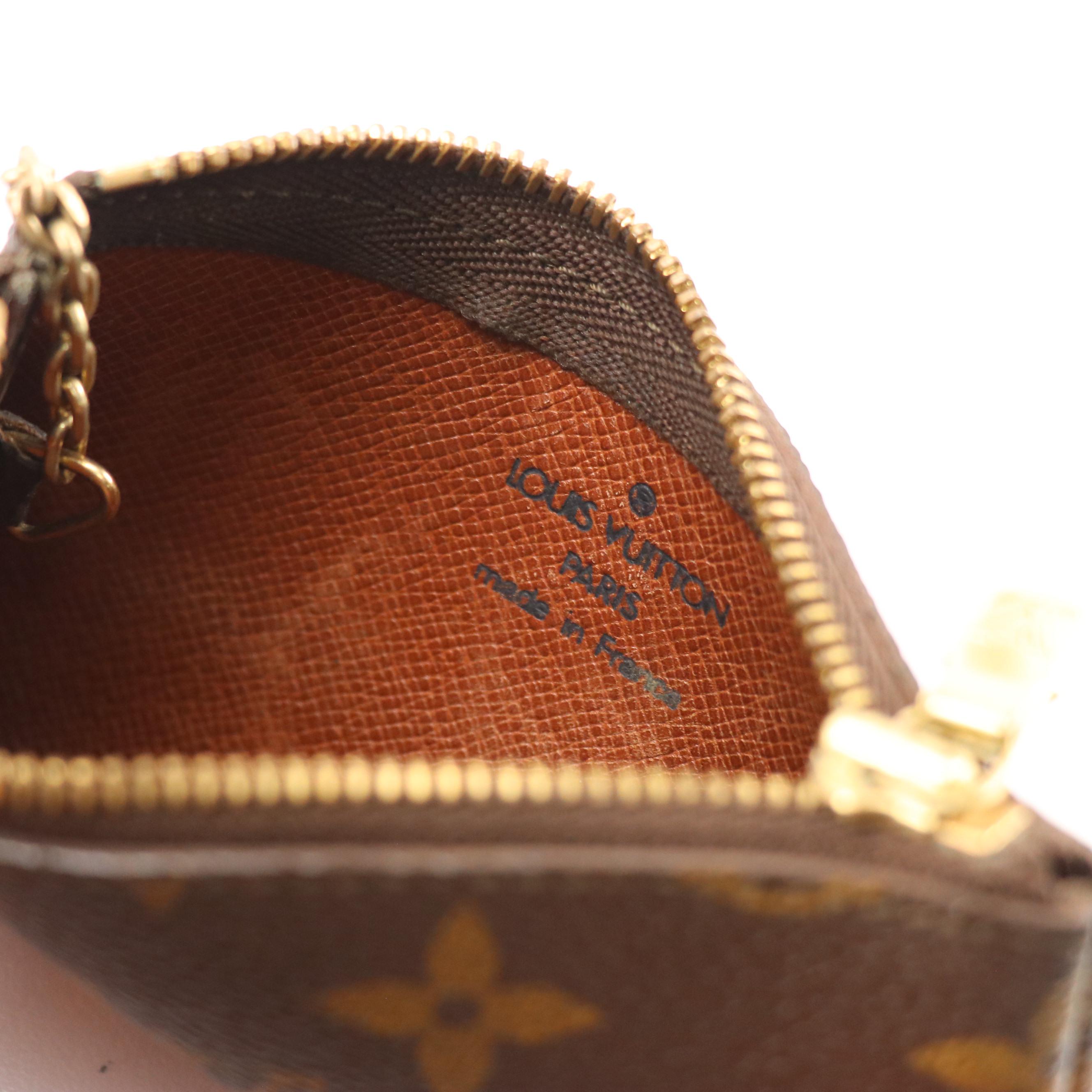 Louis Vuitton Pochette Clés in Monogram Canvas