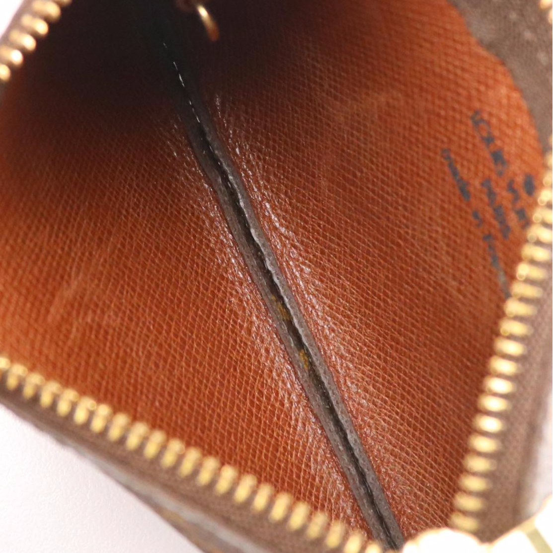 Louis Vuitton Pochette Clés in Monogram Canvas