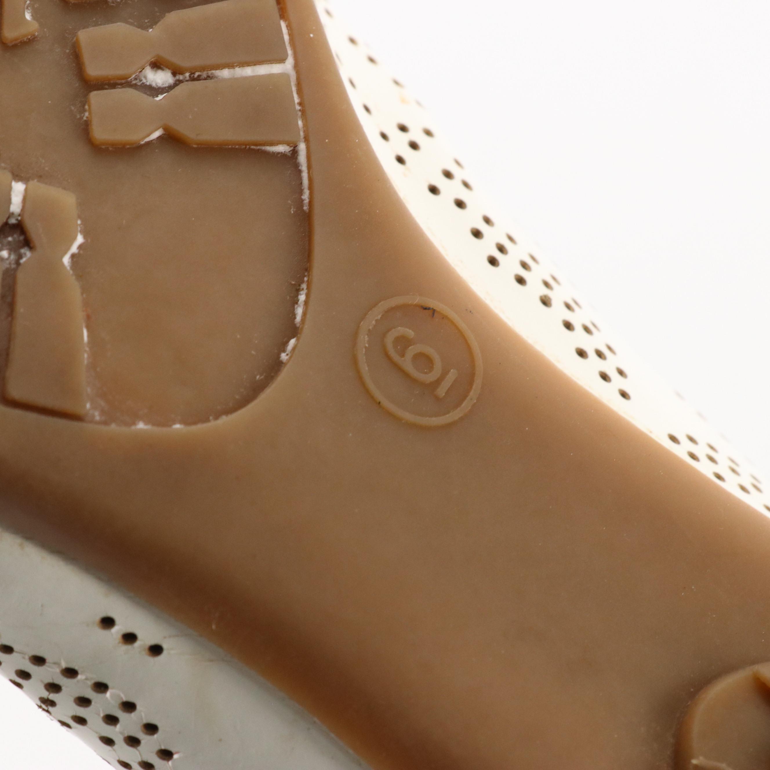 Leather Kitten Heels from Via Spiga, Fratelli Rossetti and More W/ Other Flats