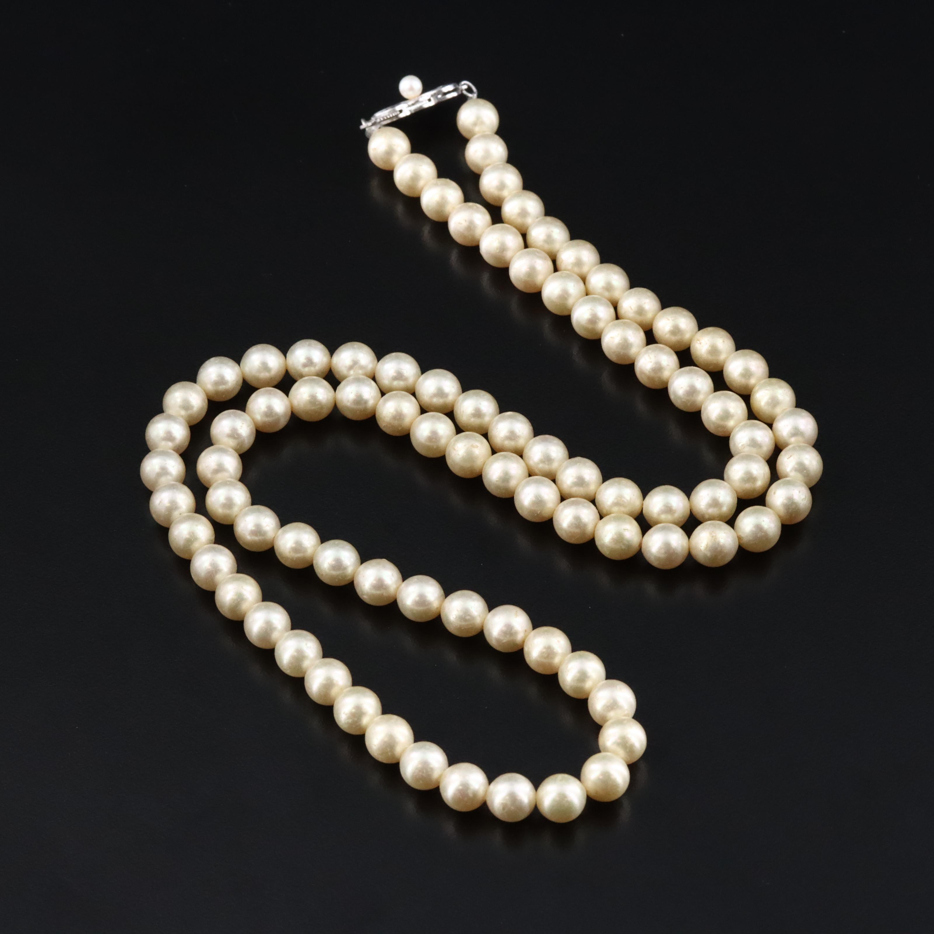 Pearl Necklace with 14K Mikimoto Clasp