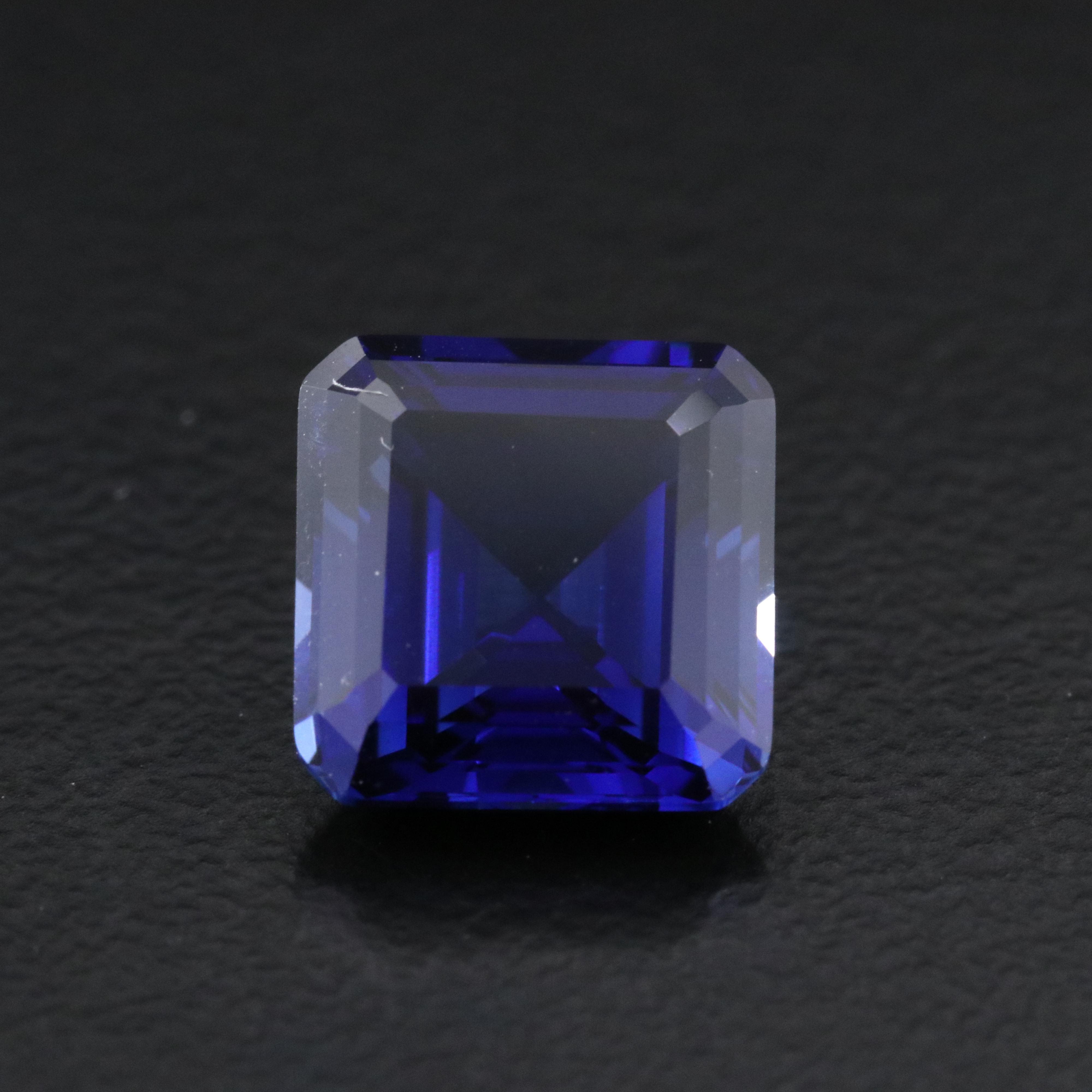 Loose 4.78 CT Lab Grown Sapphire
