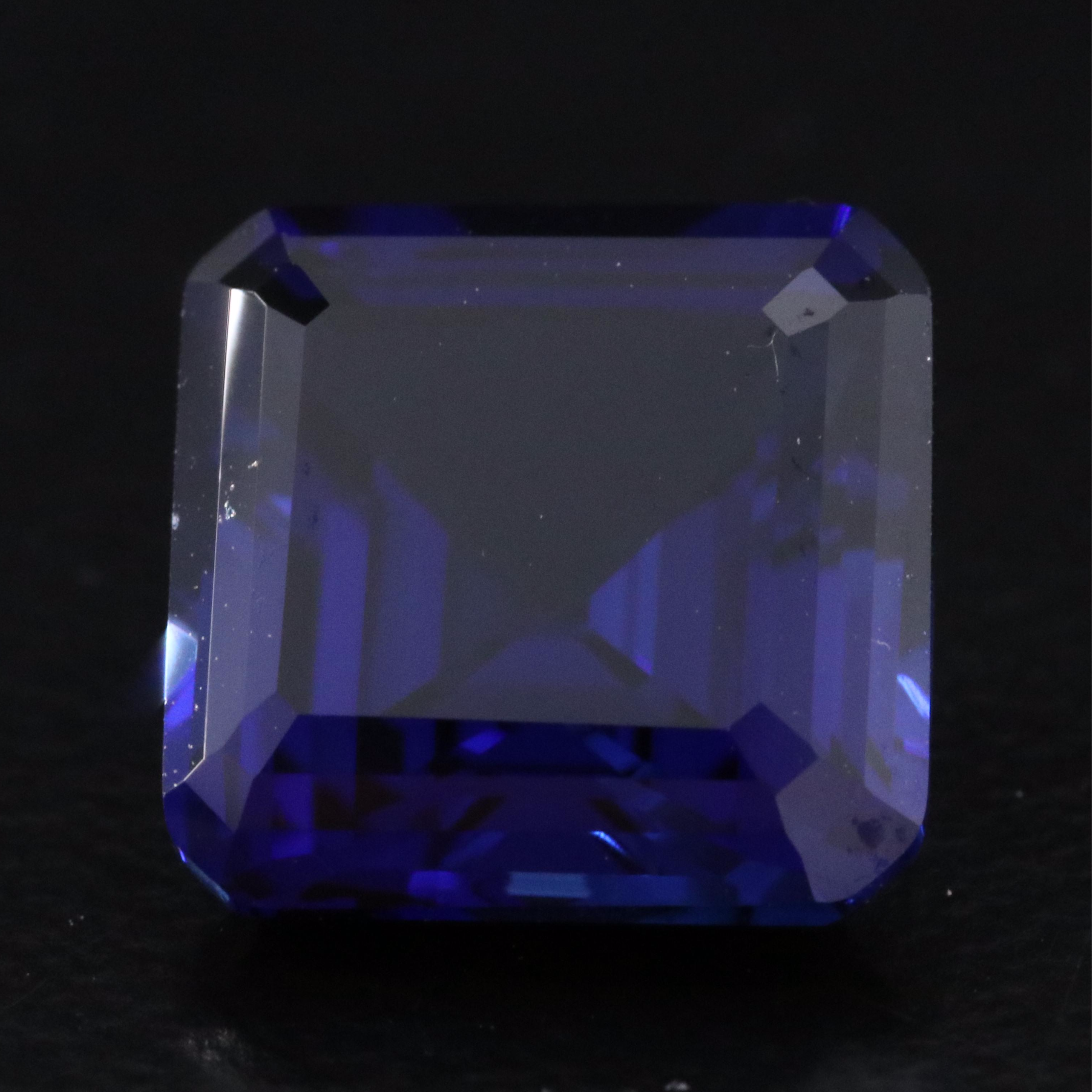 Loose 4.93 CT Lab Grown Sapphire