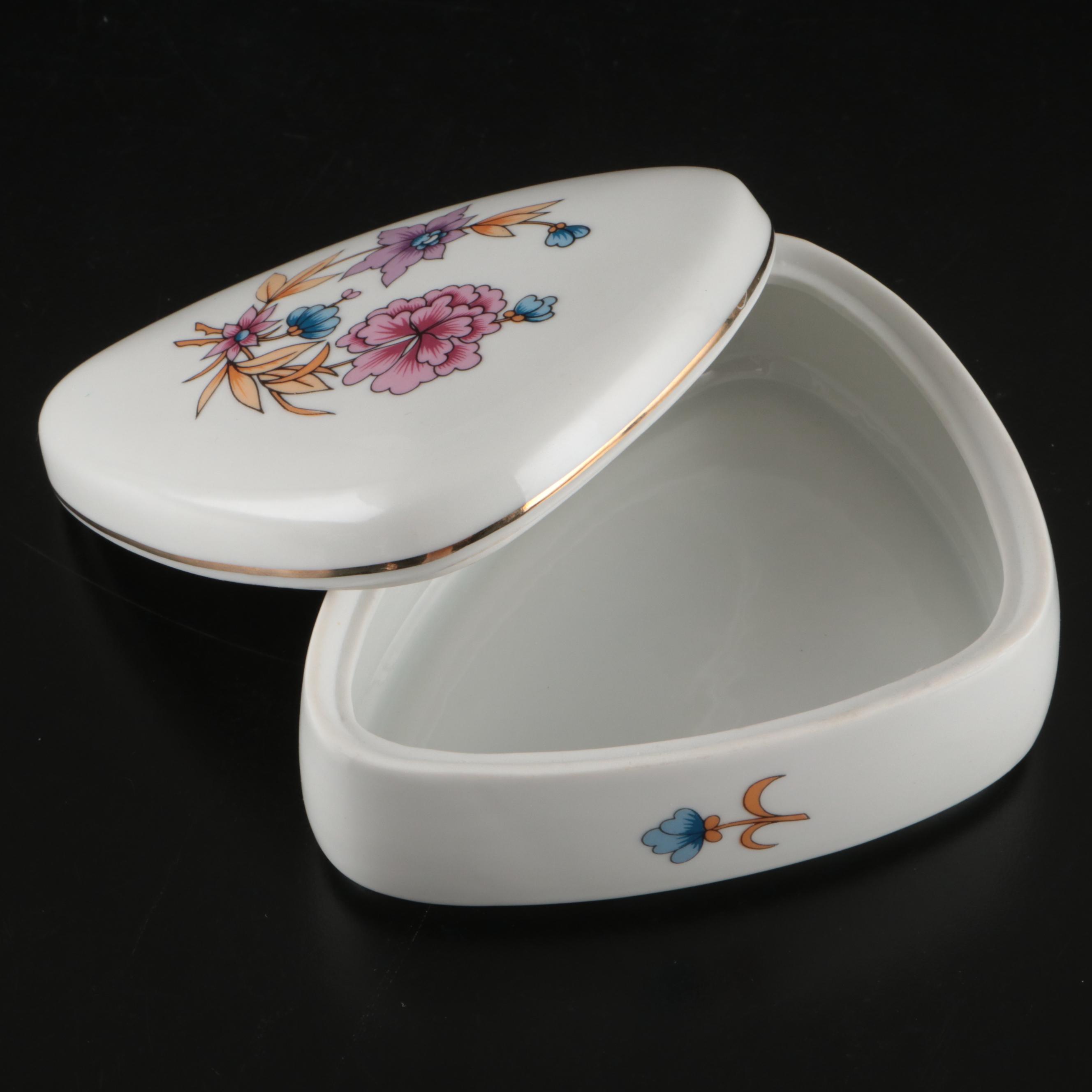 Hollohaza with Other Porcelain Boxes and Decor, 20th Century