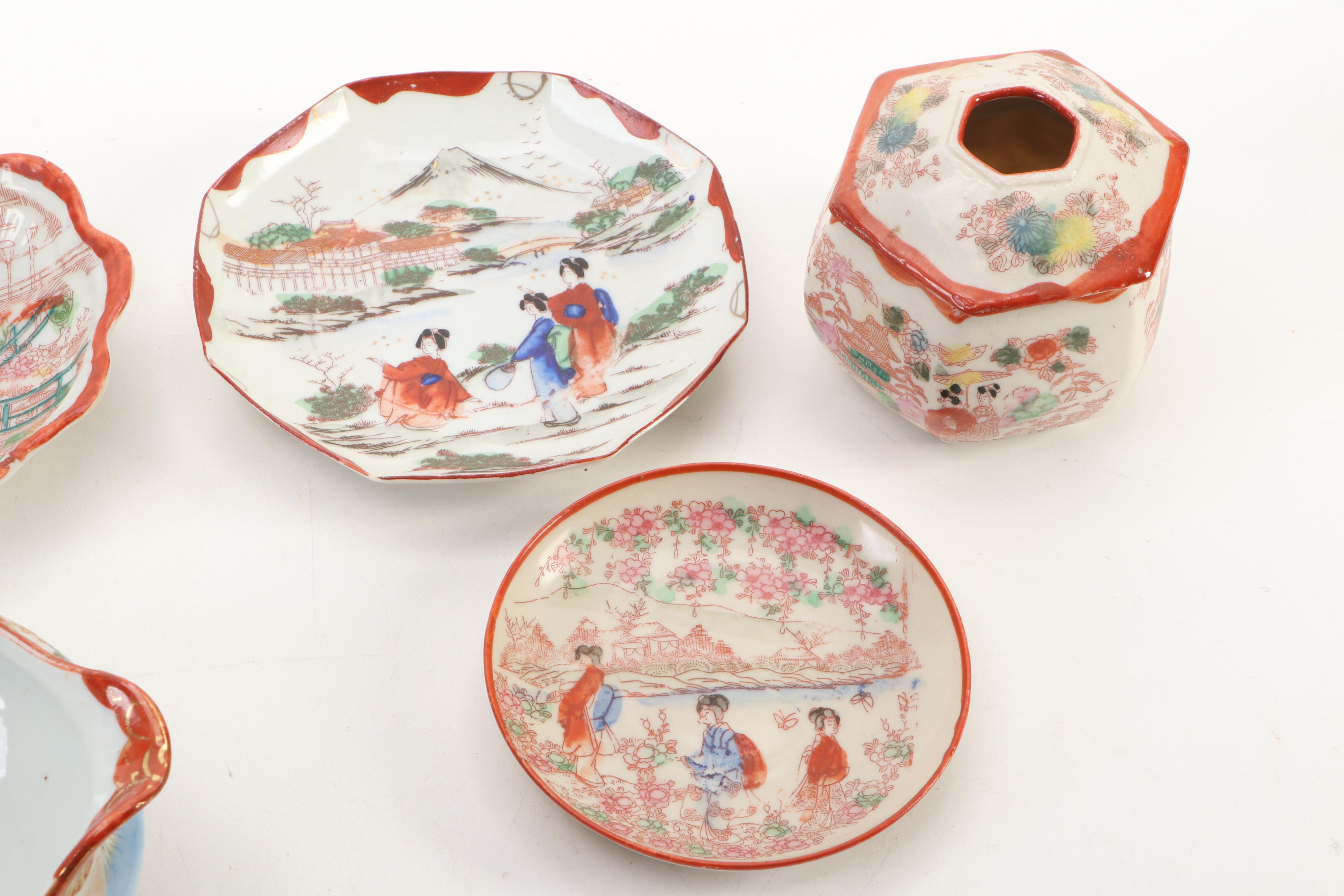 Japanese Kutani Porcelain Tableware and Accessories