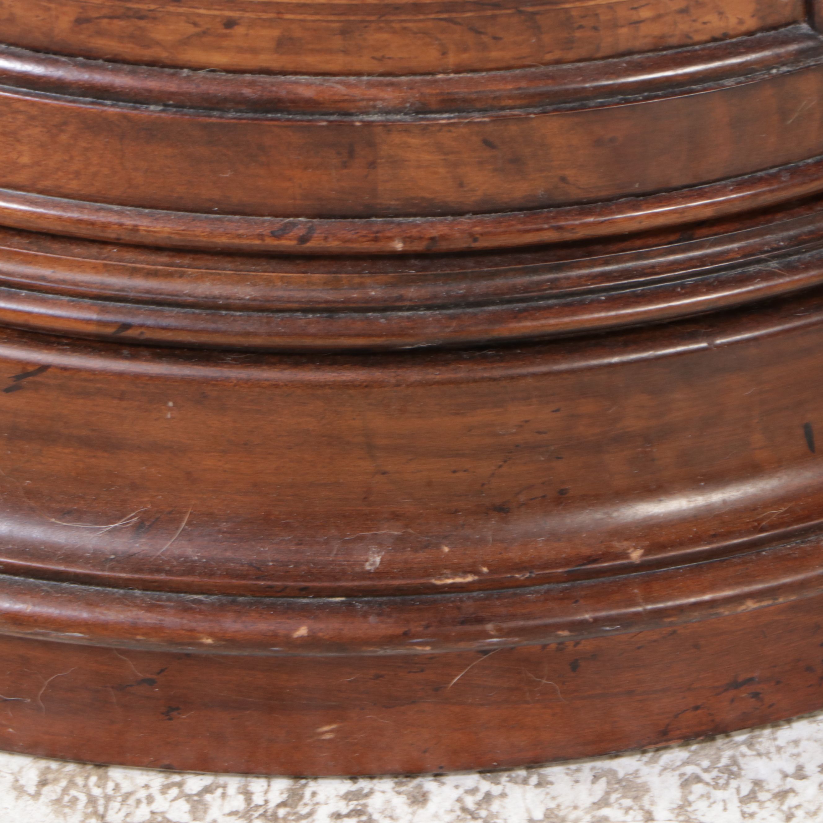 Thomasville Mediterranean Style Marble Top Round End Table