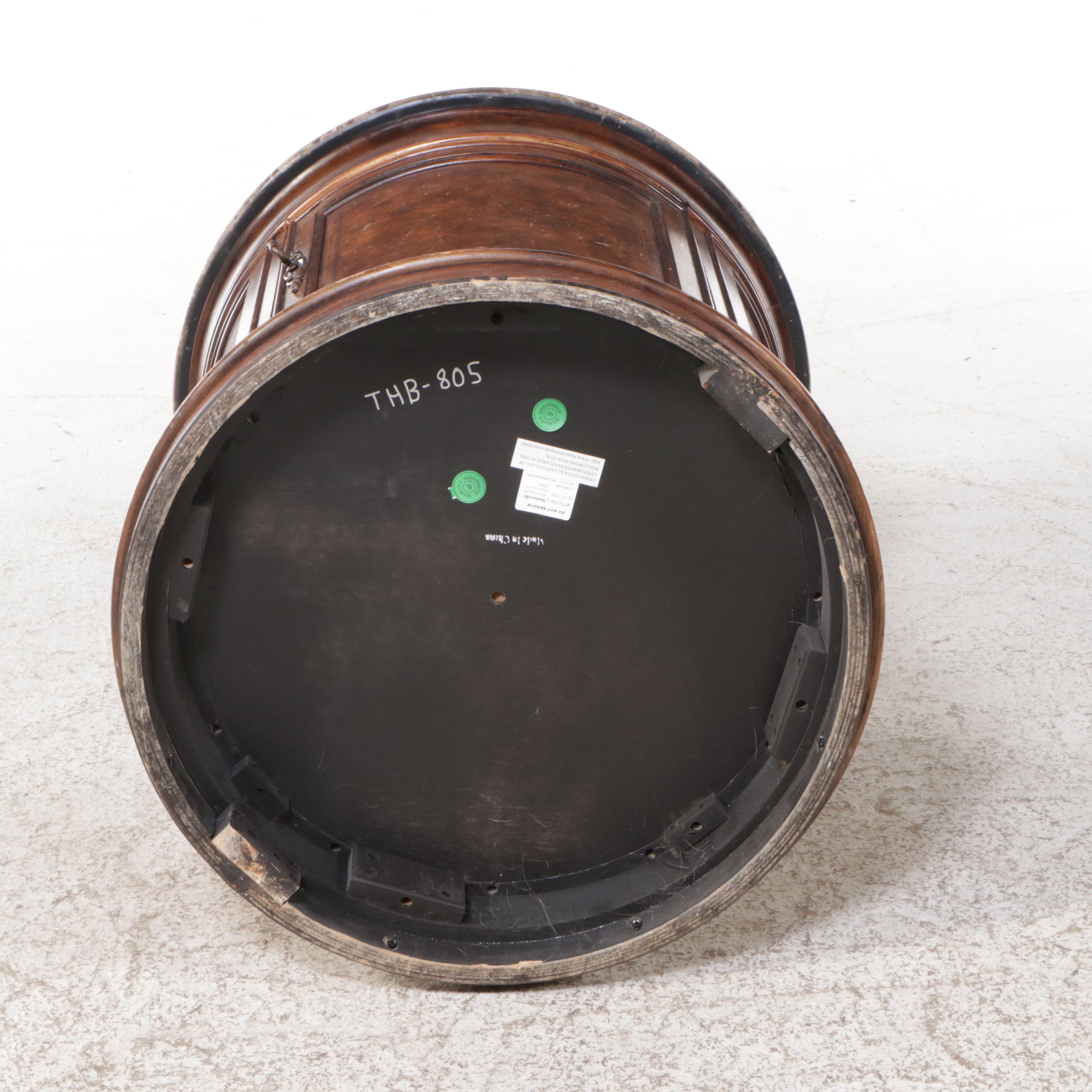 Thomasville Mediterranean Style Marble Top Round End Table