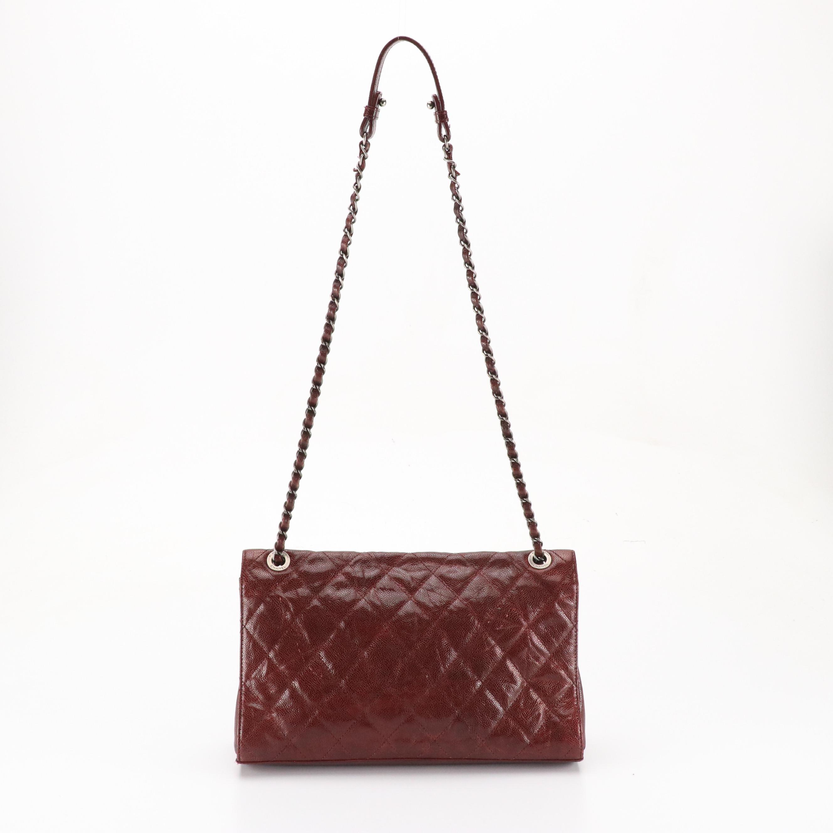 Chanel Shoulder Bag in Burgundy Caviar Leather