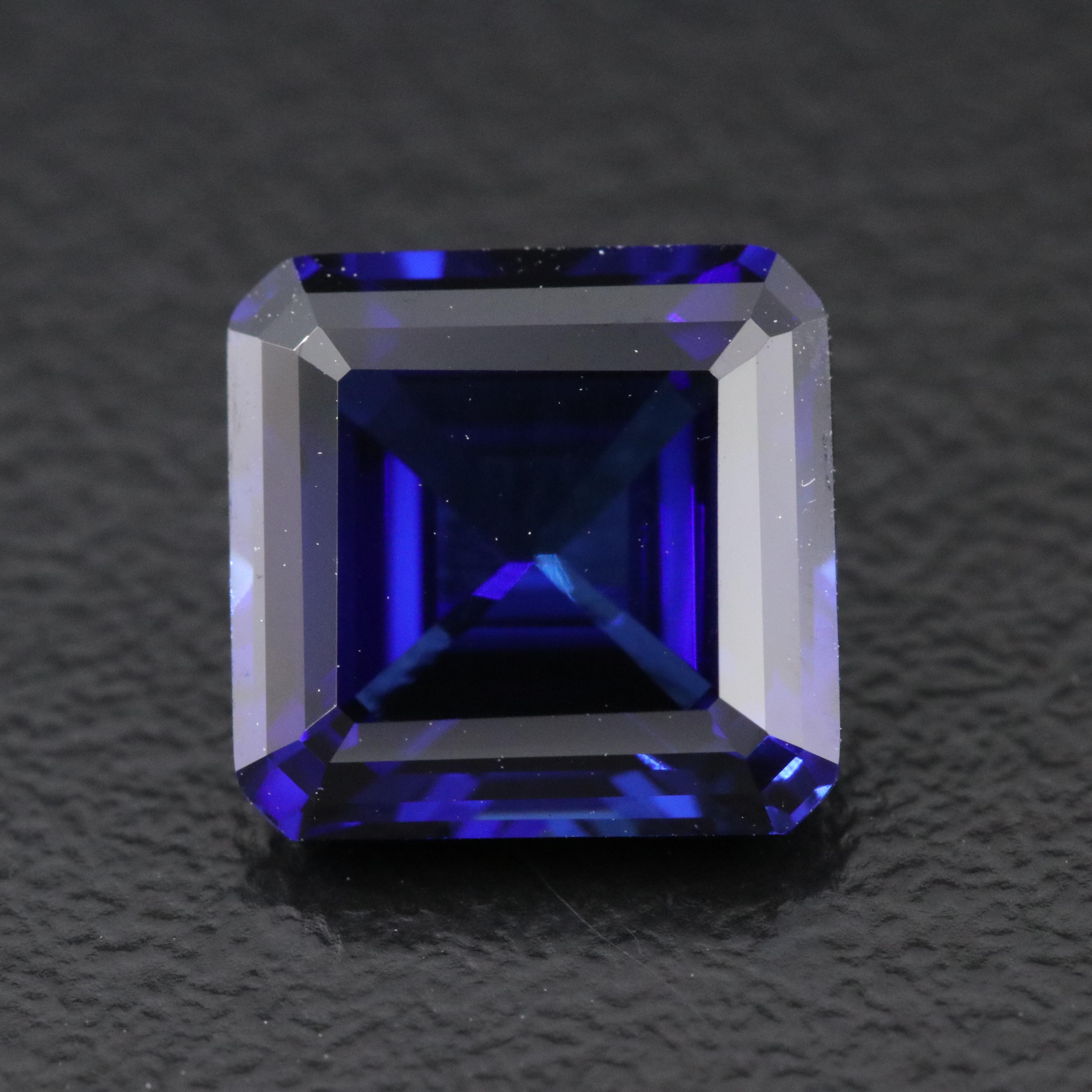 Loose 4.54 CT Lab Grown Sapphire