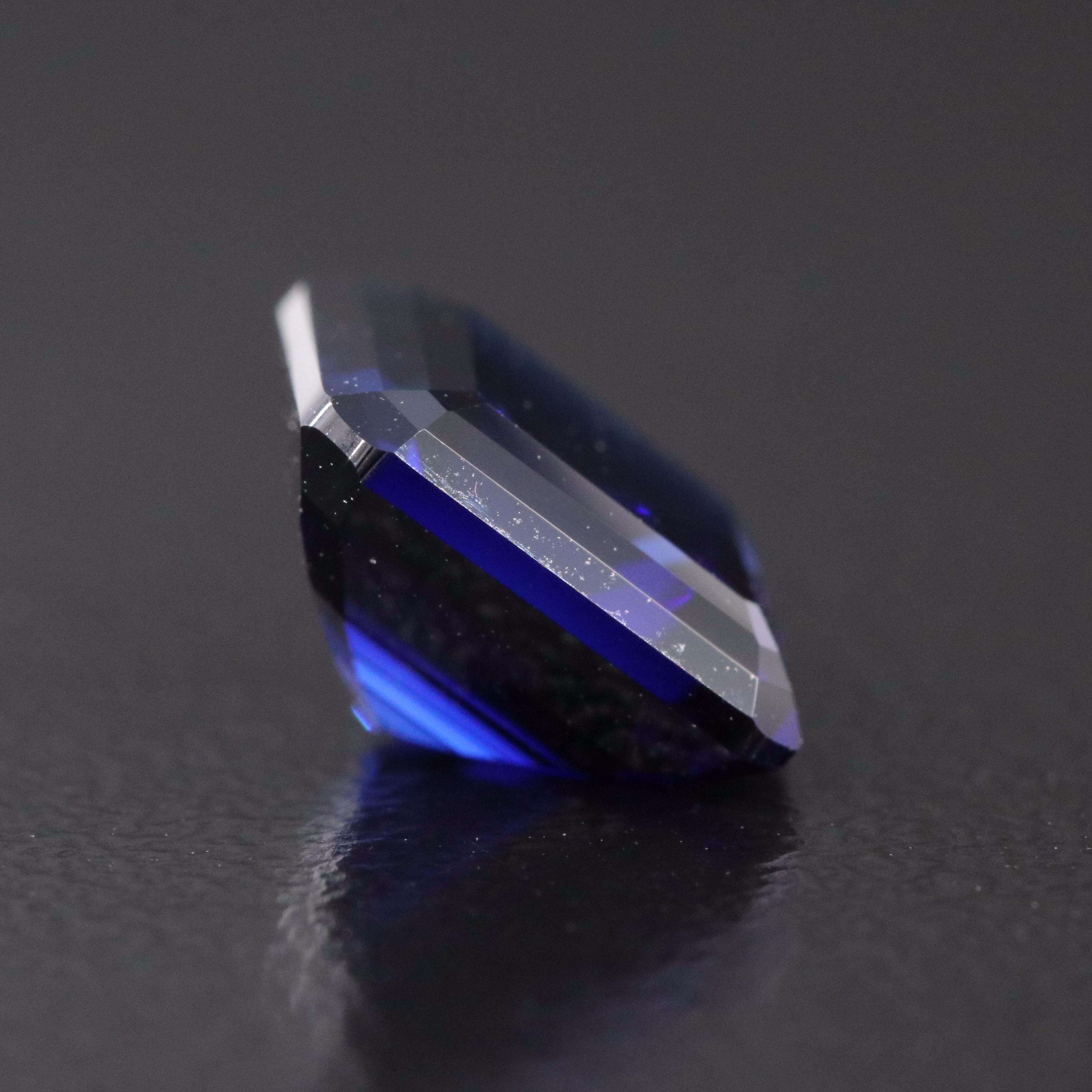 Loose 4.54 CT Lab Grown Sapphire