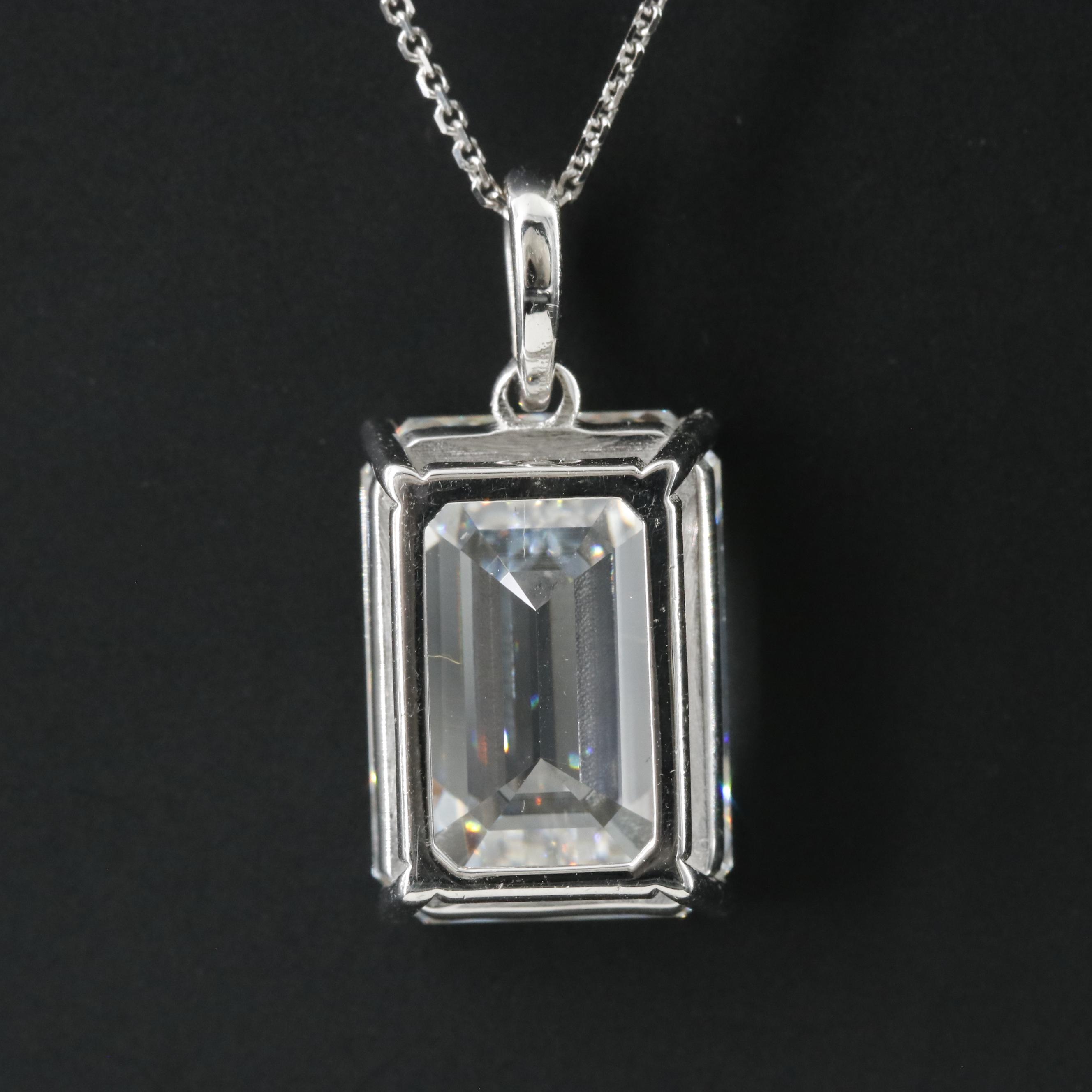 18K 10.03 CT Lab Grown Diamond Solitaire Pendant Necklace with IGI Report