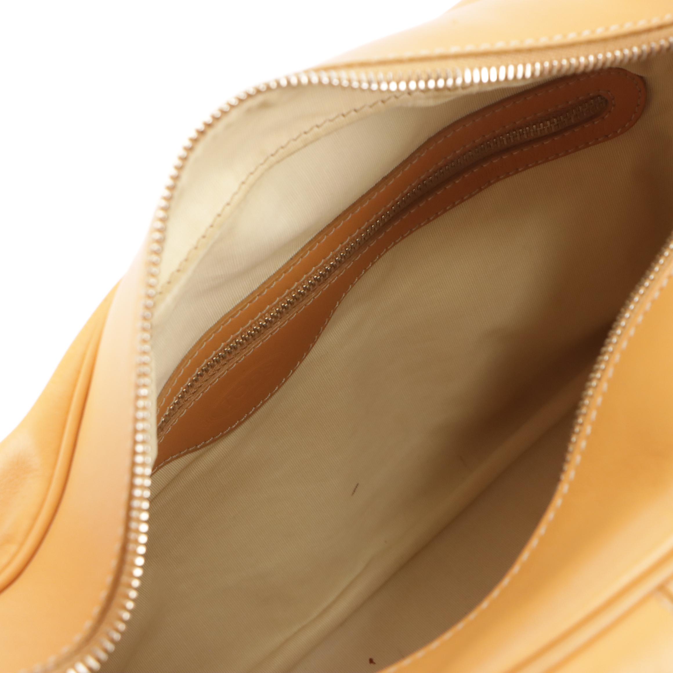 Tod's Side-Pocket Hobo Shoulder Bag in Tan Calfskin Leather