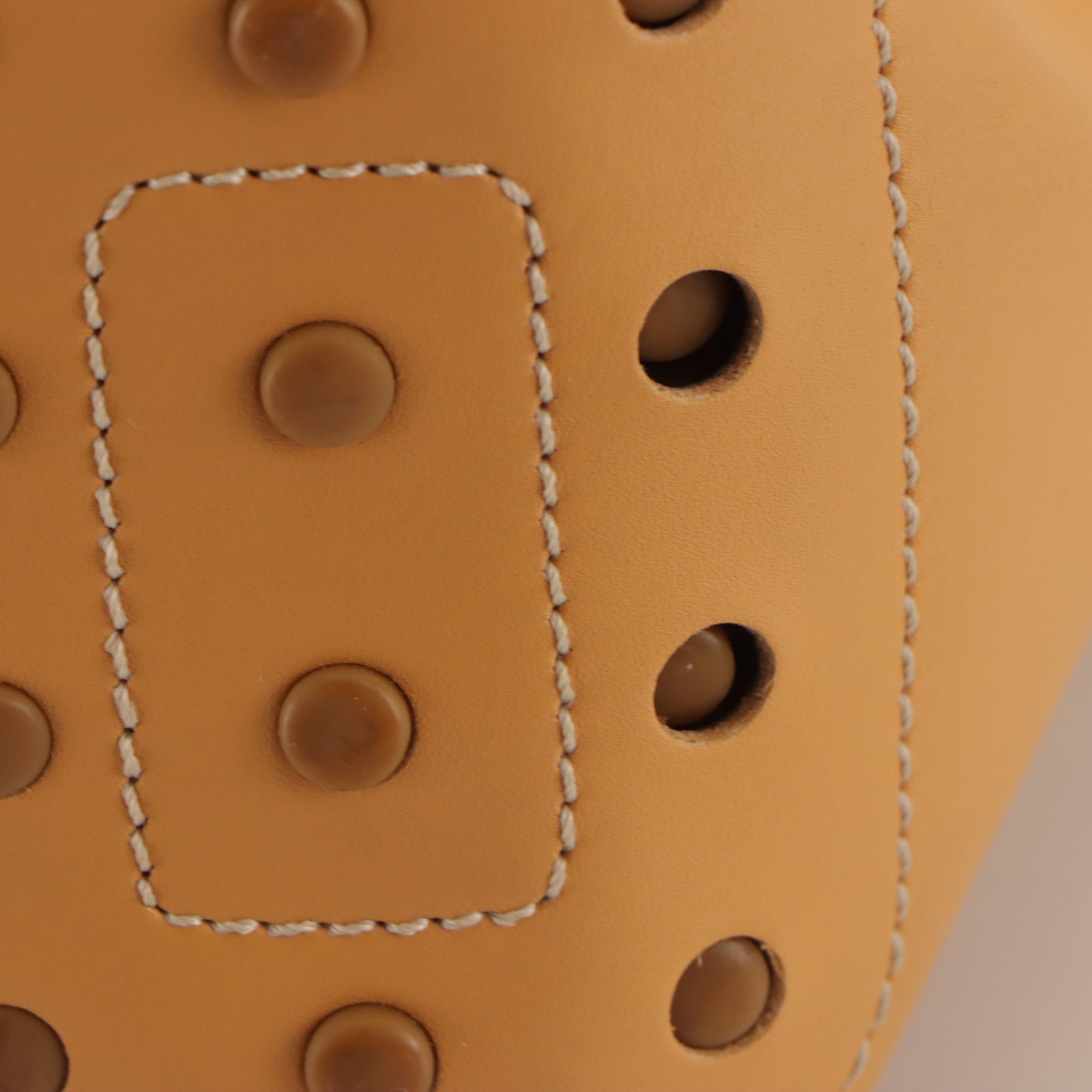 Tod's Side-Pocket Hobo Shoulder Bag in Tan Calfskin Leather