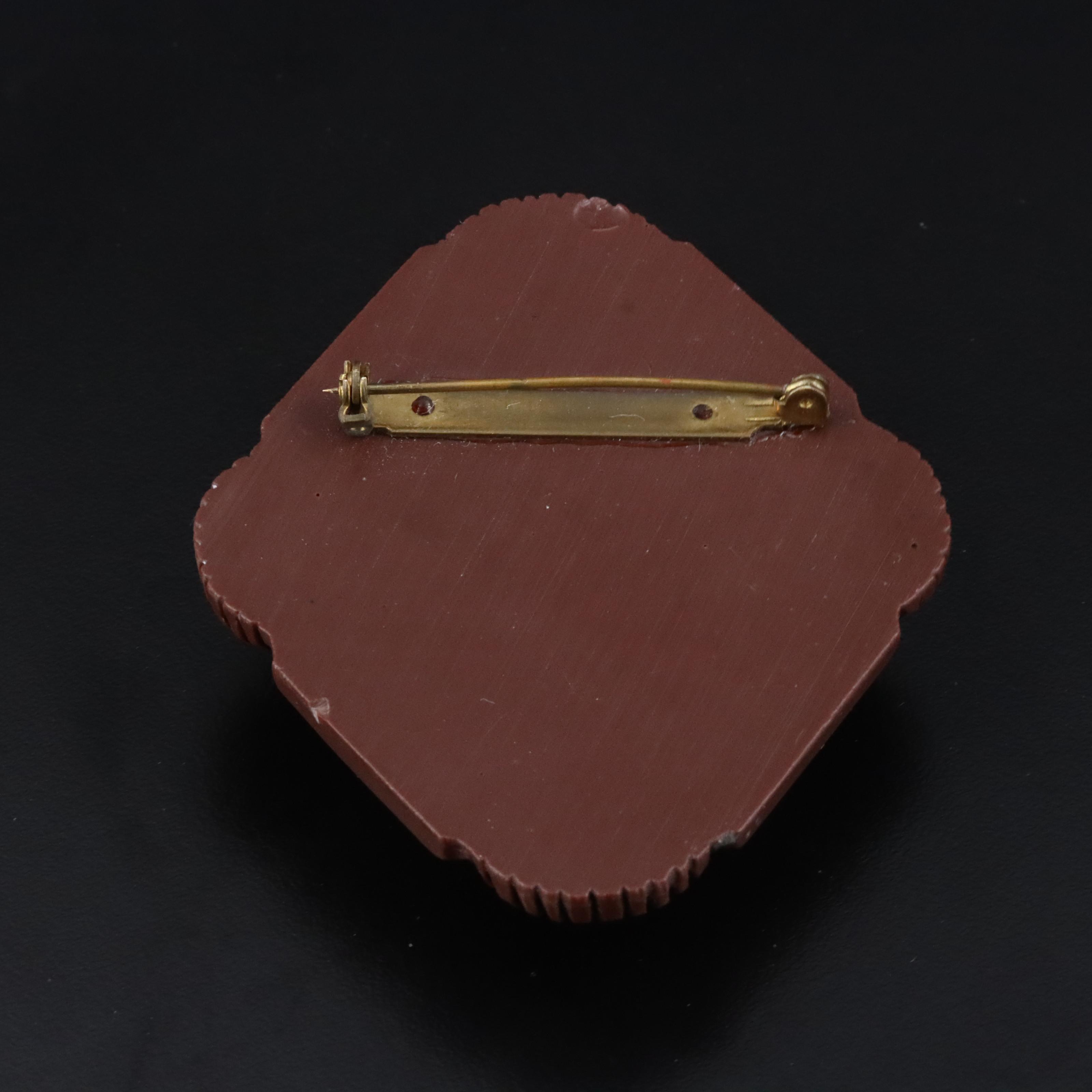 Vintage Cameo Brooch