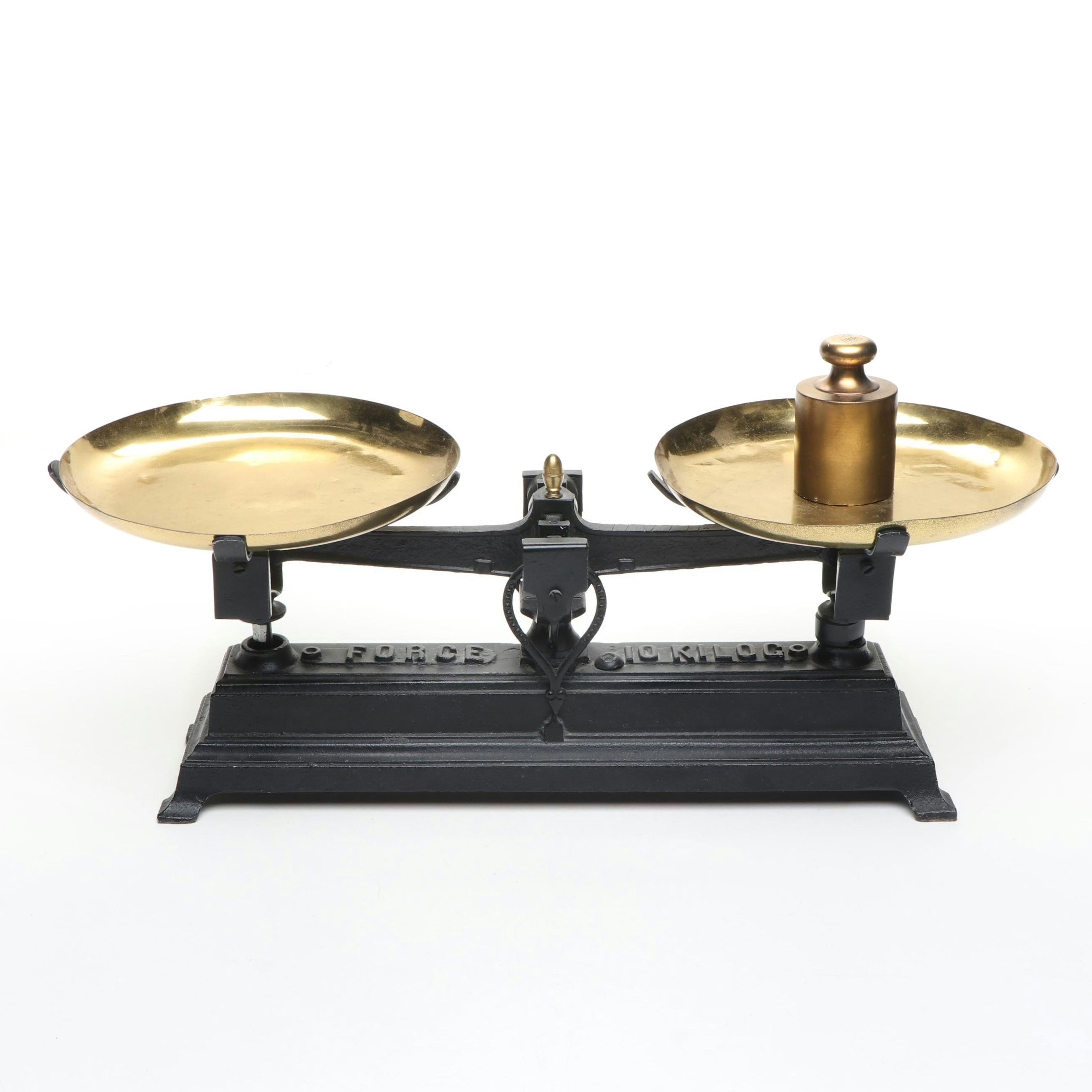 Force Cast Iron and Brass Balance Scale with 1000 Gram Weight
