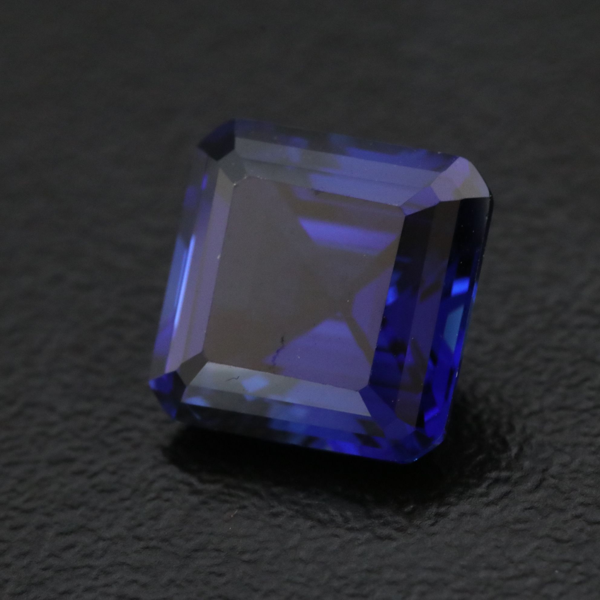 Loose 4.88 CT Lab Grown Sapphire