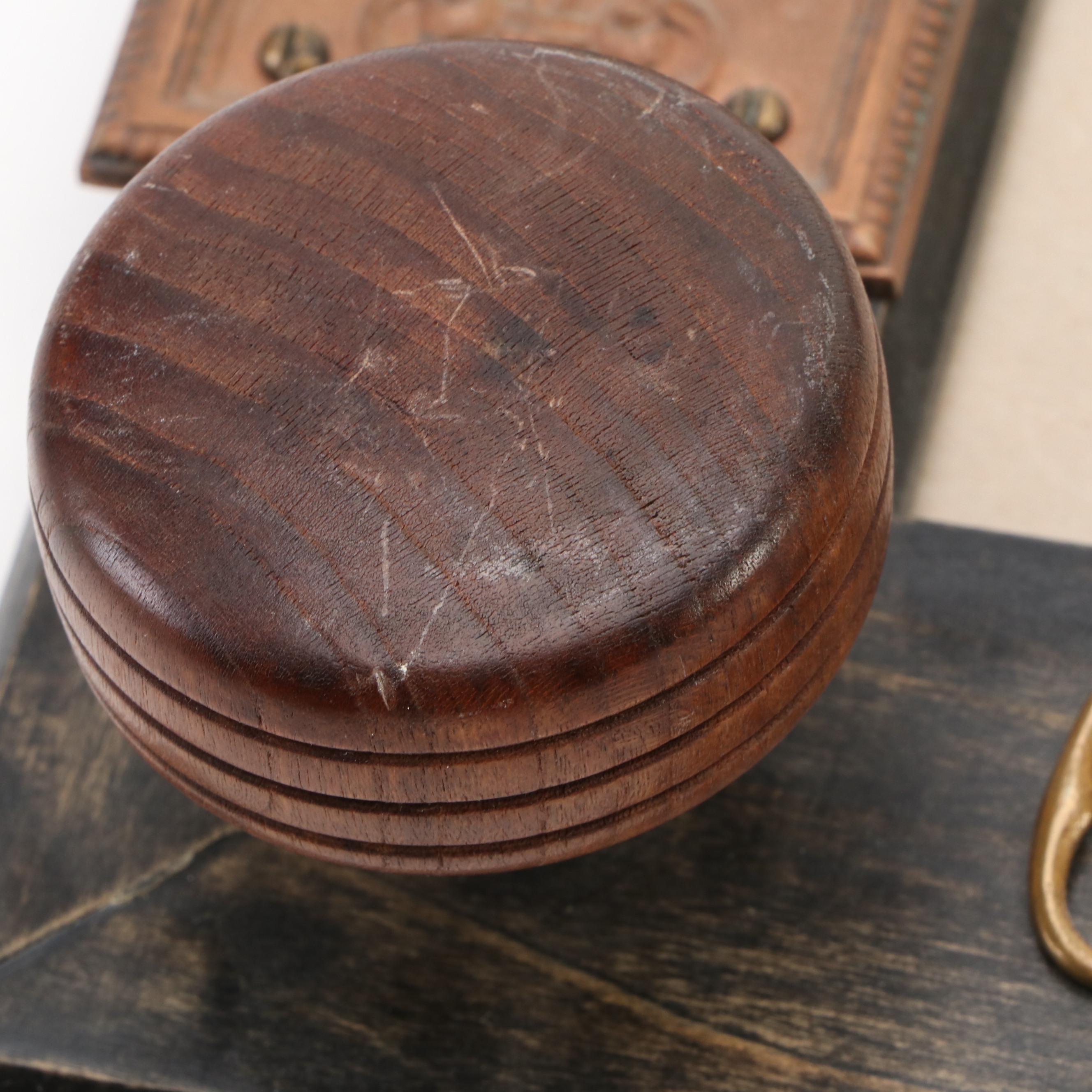 Doorknob Wall Decor with Picture Frame