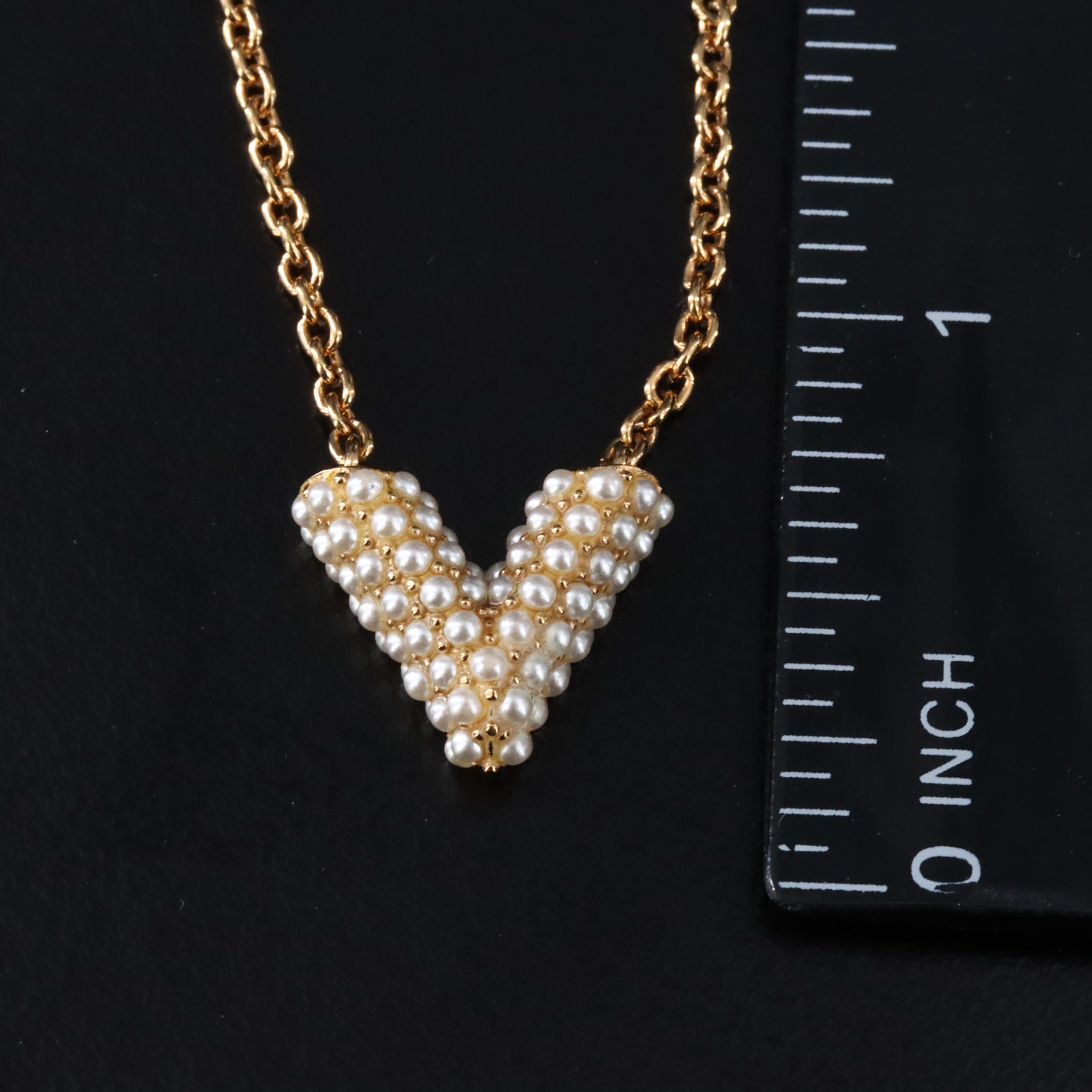 Louis Vuitton Essential V Necklace with Faux Pearl