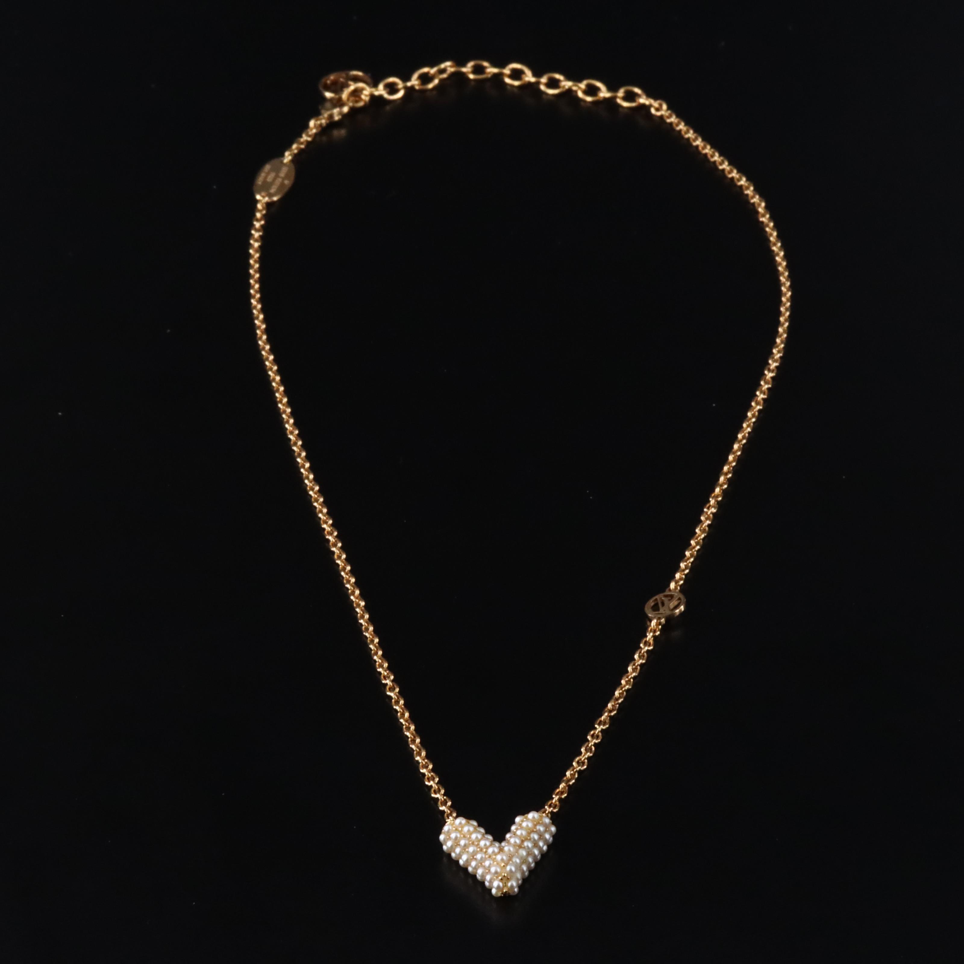 Louis Vuitton Essential V Necklace with Faux Pearl