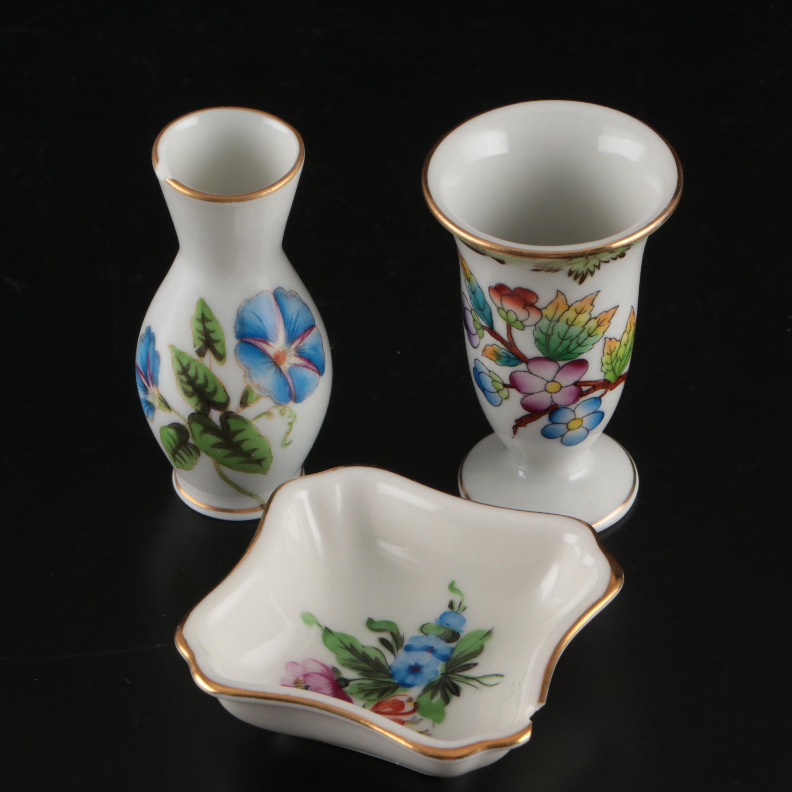 Herend Porcelain "Queen Victoria" with Other Bud Vase and Dish