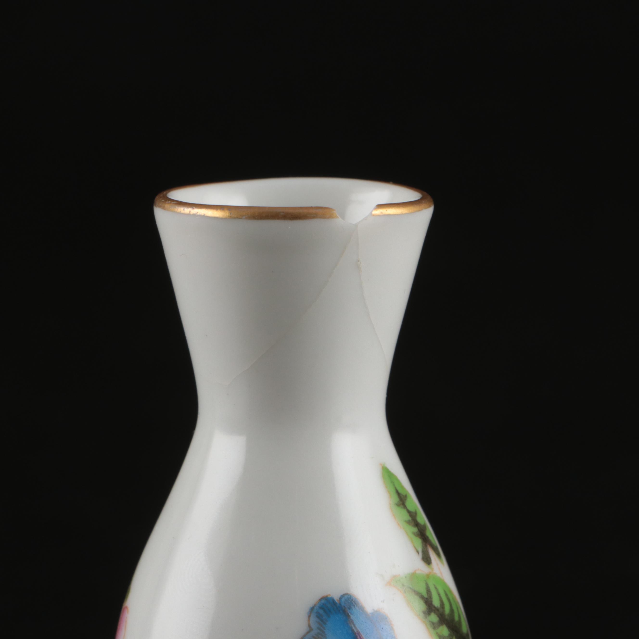 Herend Porcelain "Queen Victoria" with Other Bud Vase and Dish