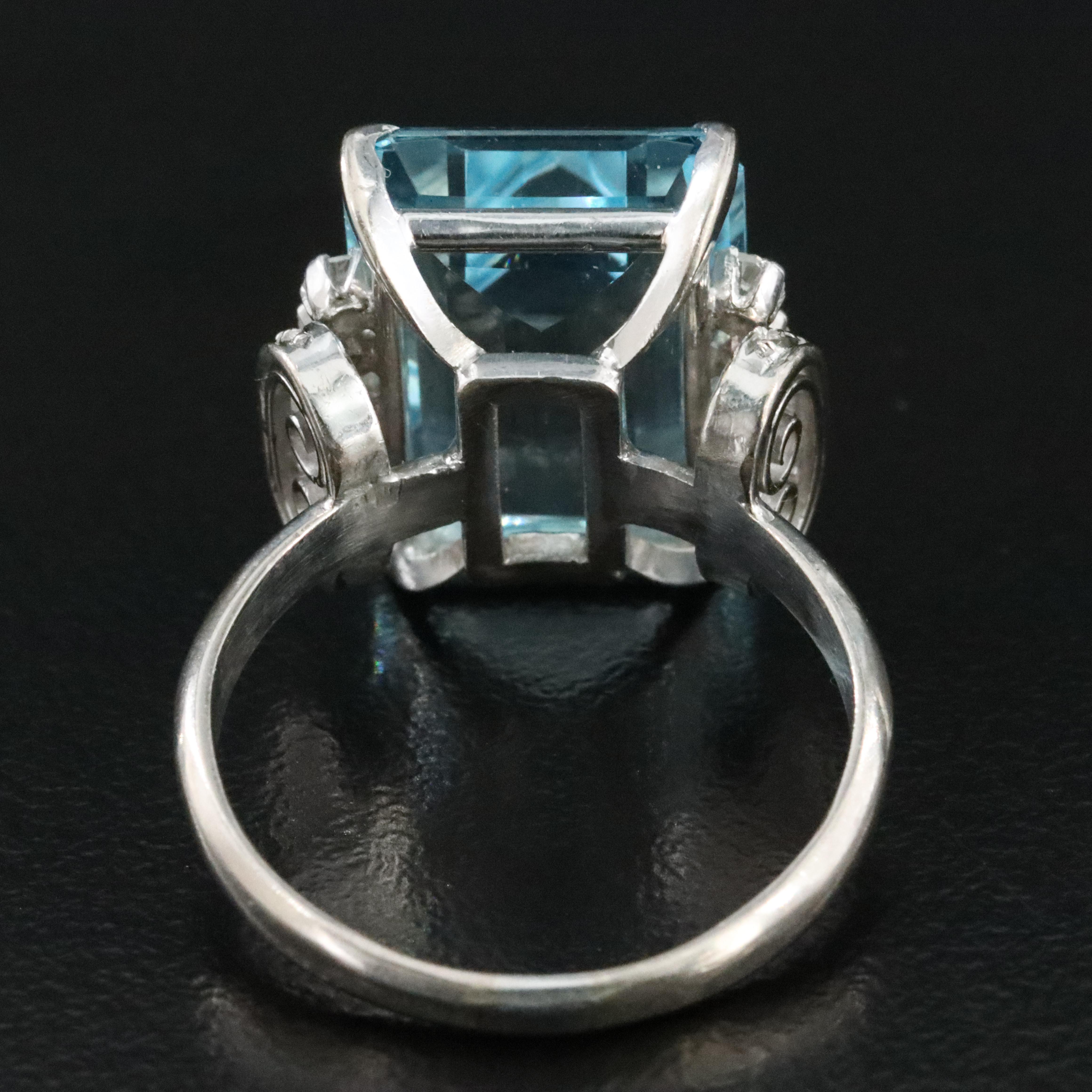 Vintage 10K 8.78 CT Aquamarine and Diamond Ring