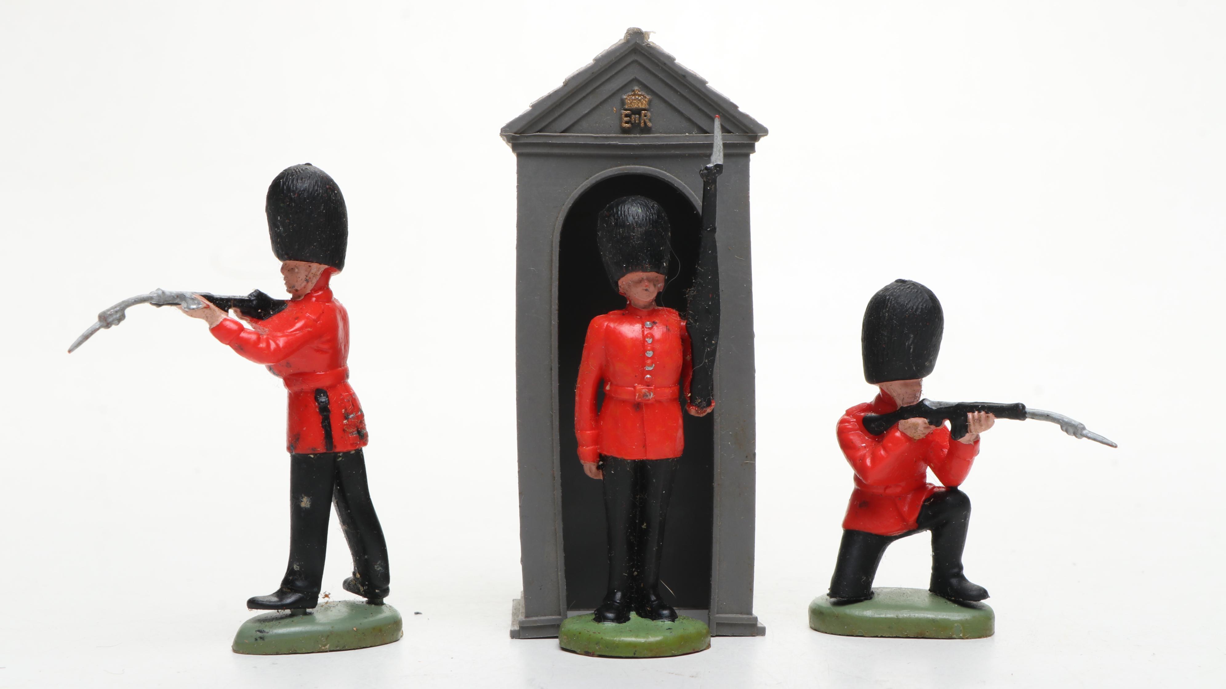 Britains Plastic Scots Guard Toy Soldiers with Decorated Horse and Guard Stand