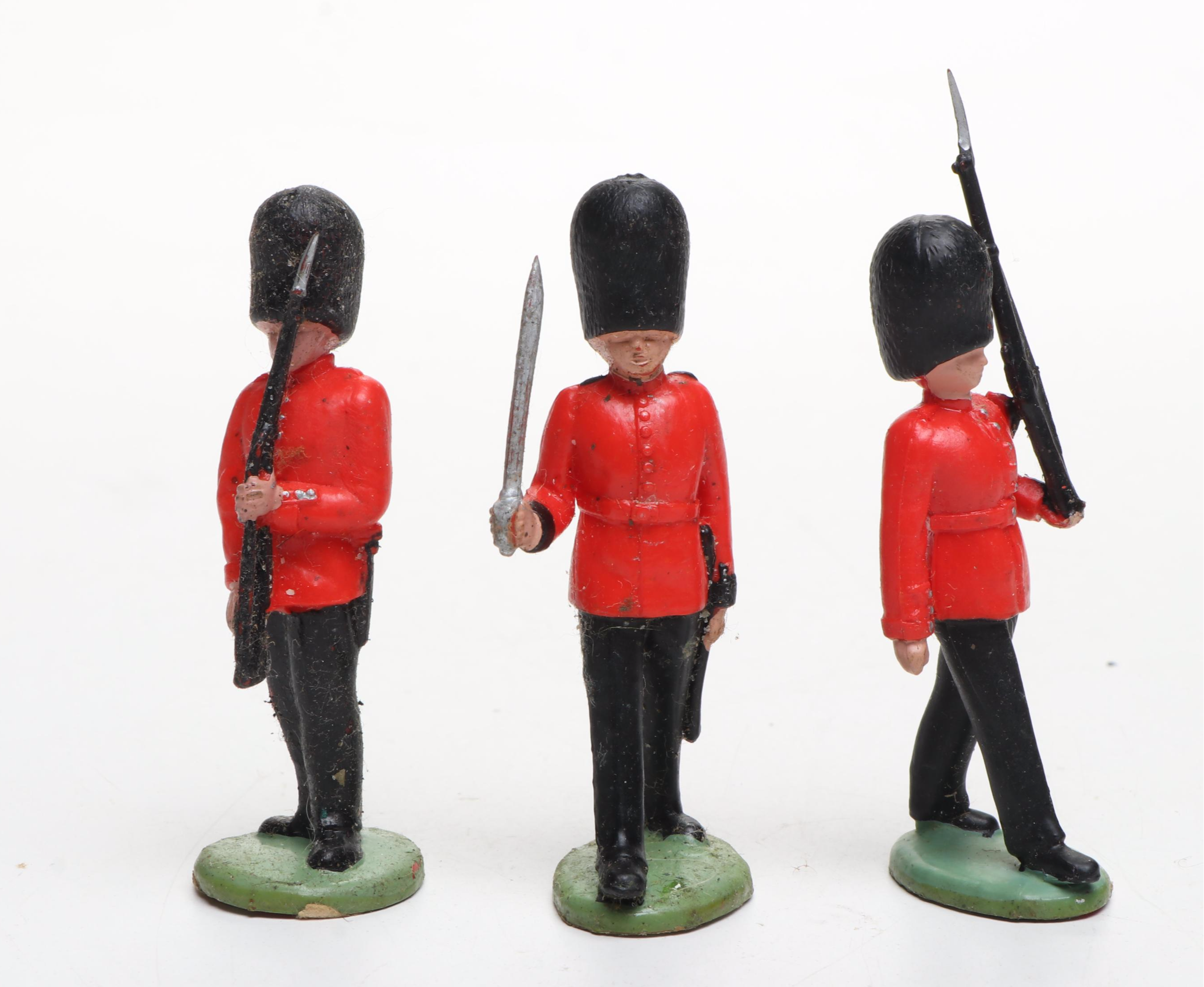 Britains Plastic Scots Guard Toy Soldiers with Decorated Horse and Guard Stand