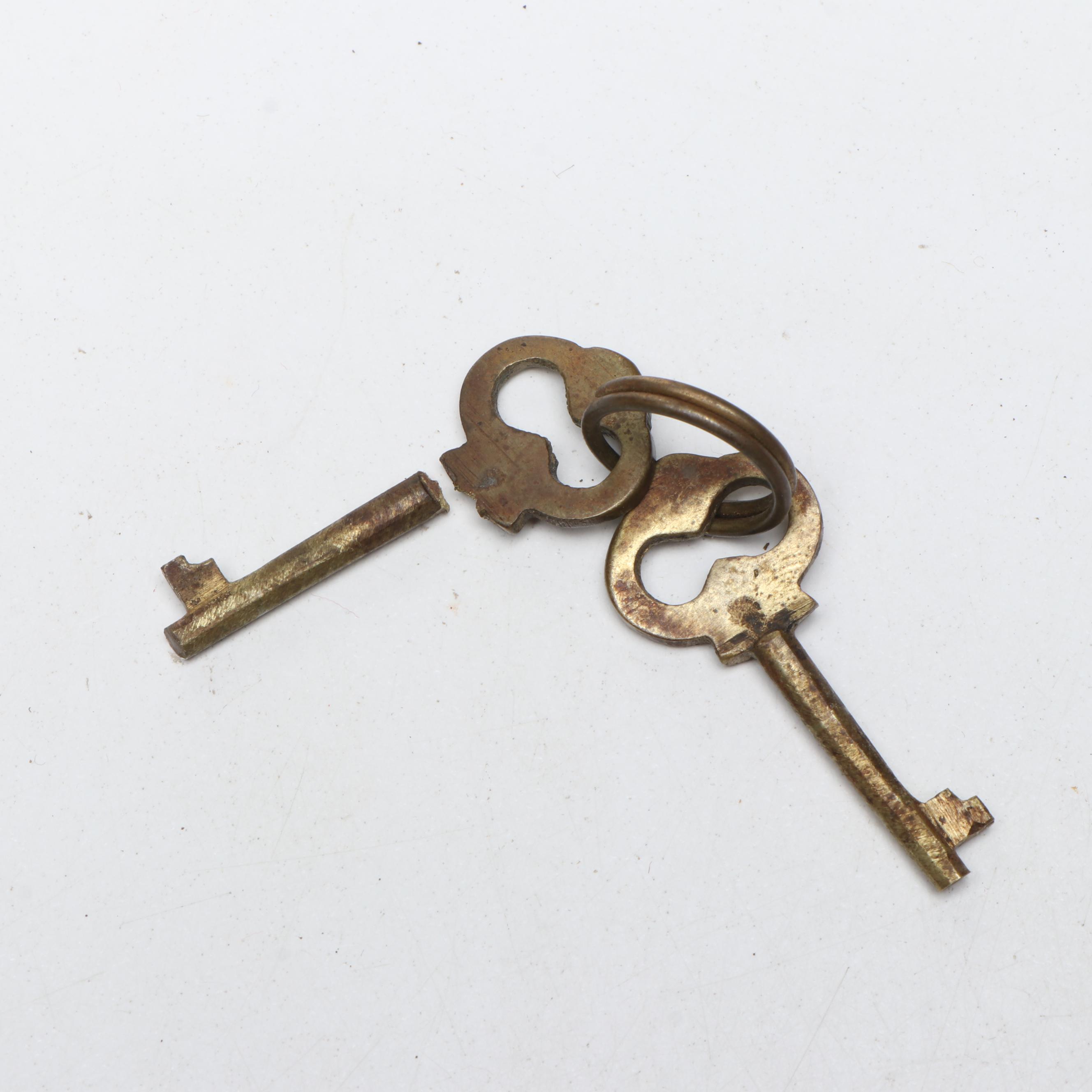 Federal Style Mahogany Tea Caddy with Brass Inlay, 19th Century