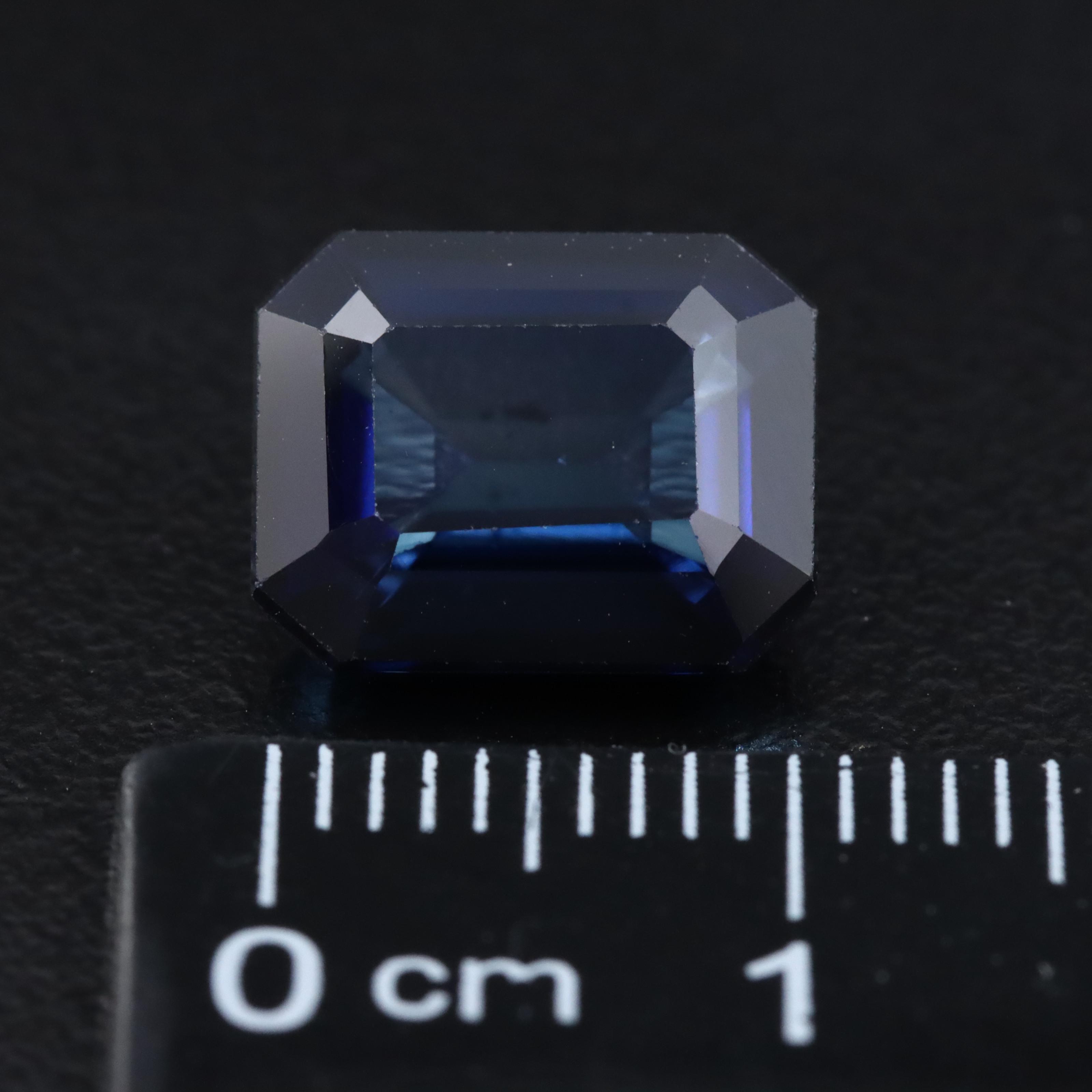 Loose 5.59 CT Lab Grown Sapphire