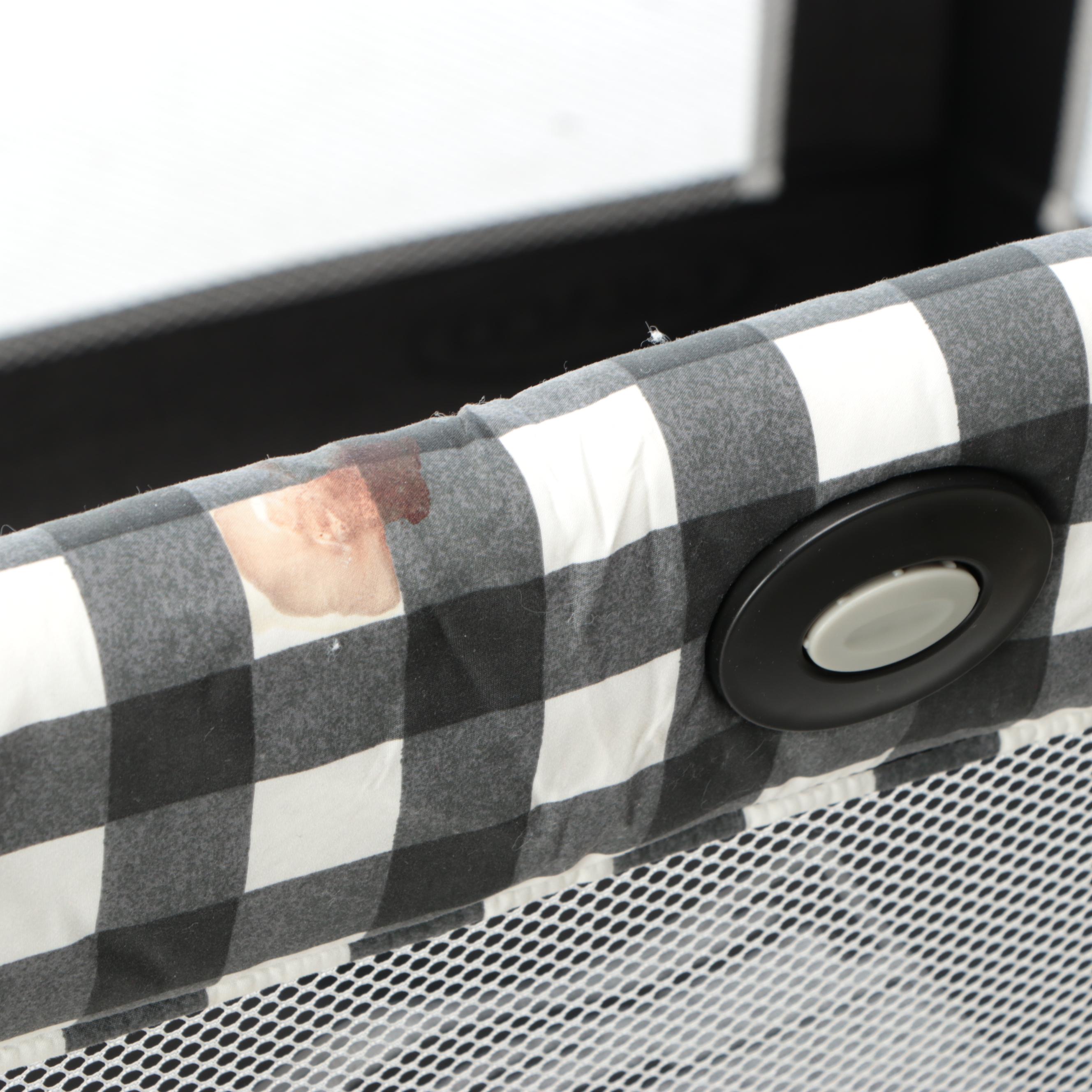 Graco "Pack 'n Play" Portable Crib