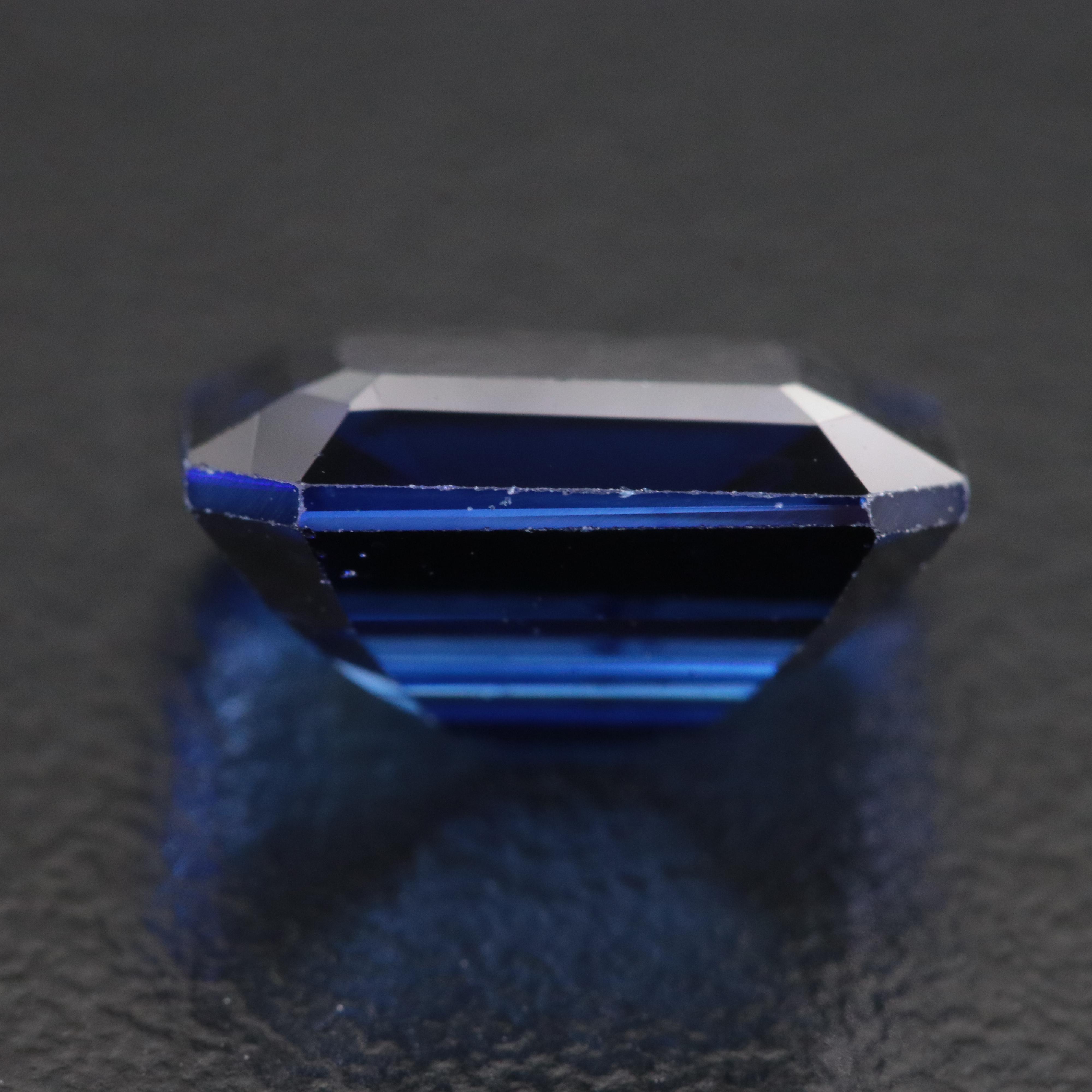 Loose 5.67 CT Lab Grown Sapphire